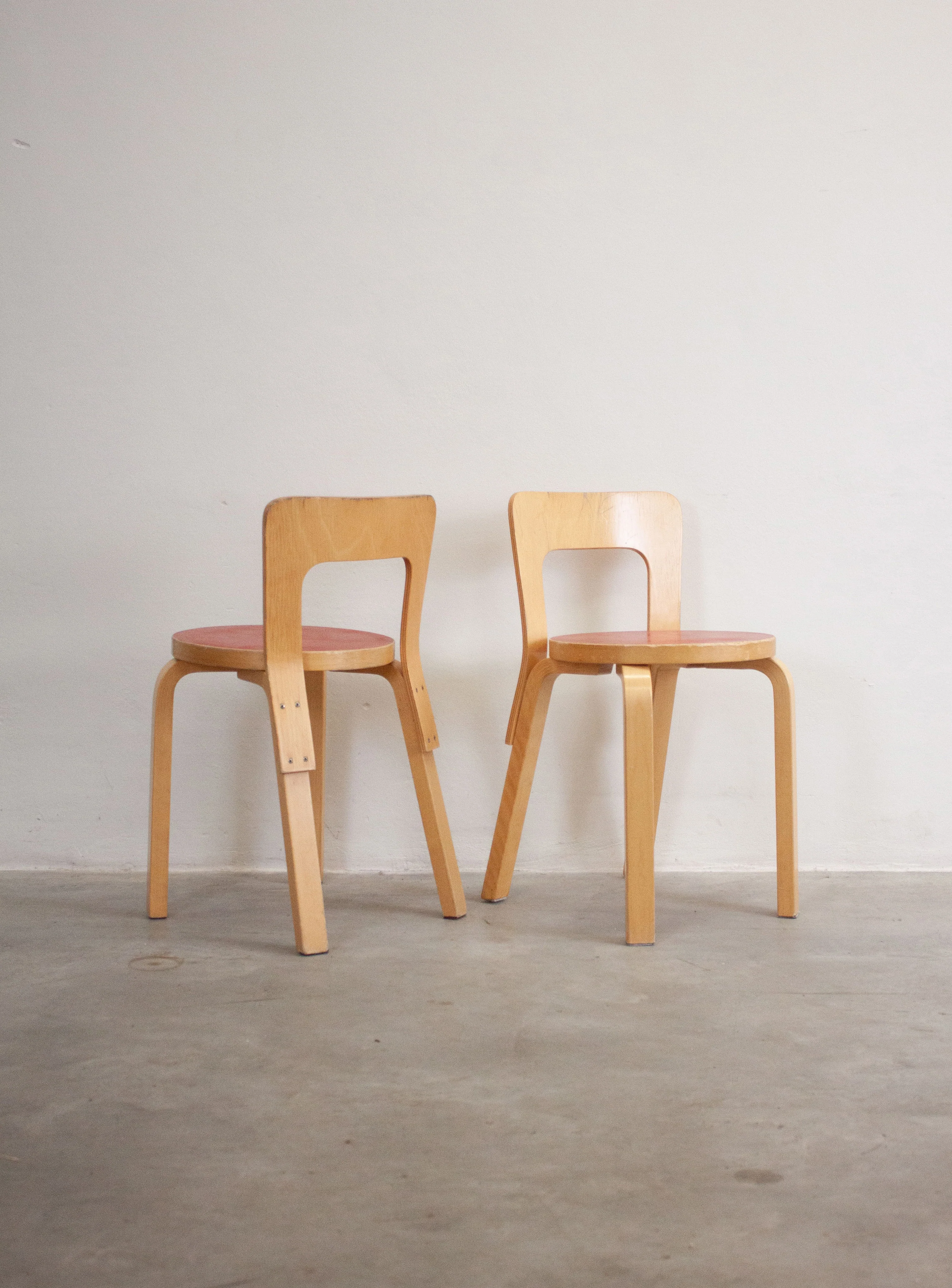 Artek Model 65 Chair by Alvar Aalto (Red) - Image 21