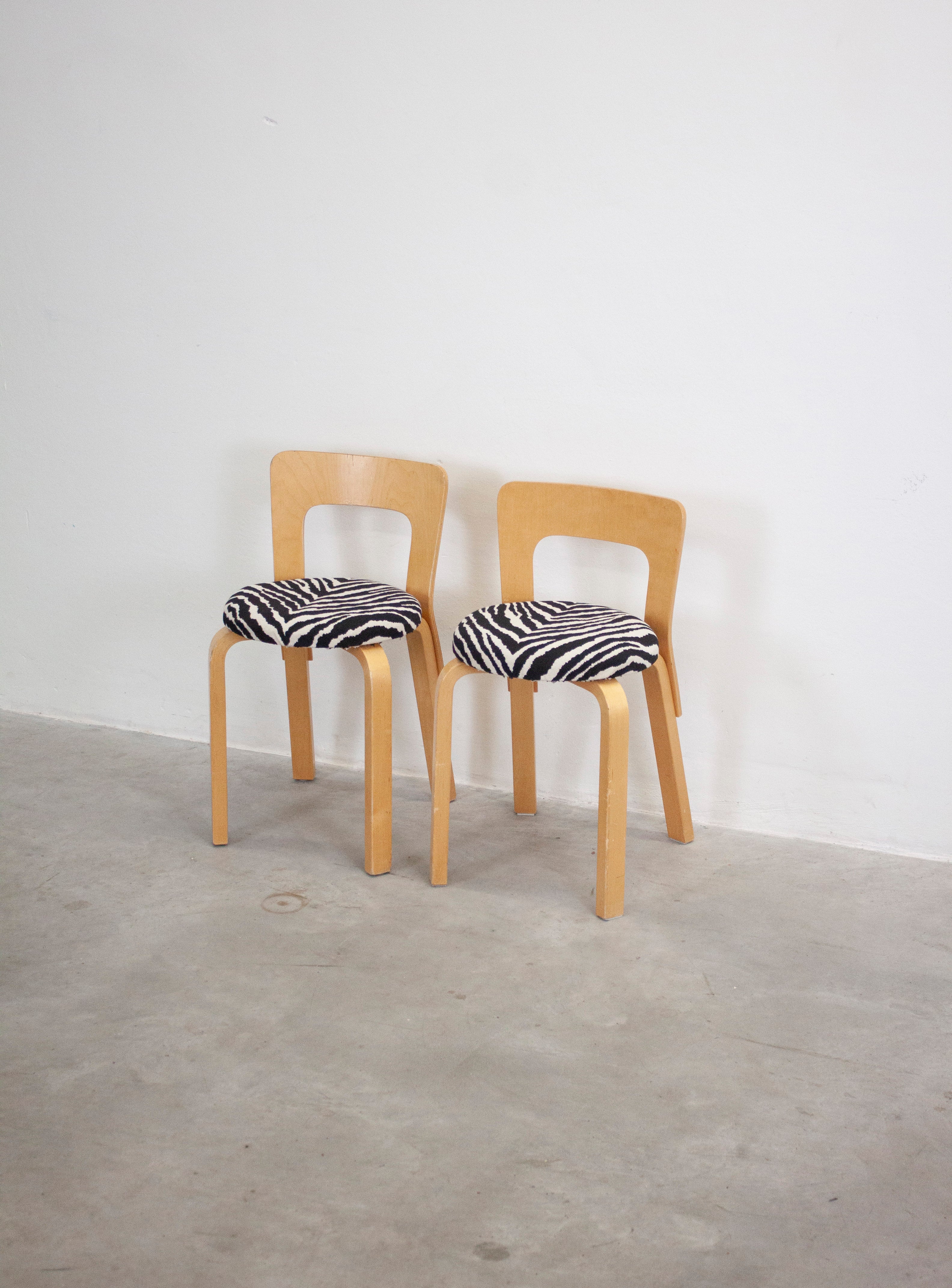 Artek Model 65 Chair by Alvar Aalto (Zebra) - Image 2