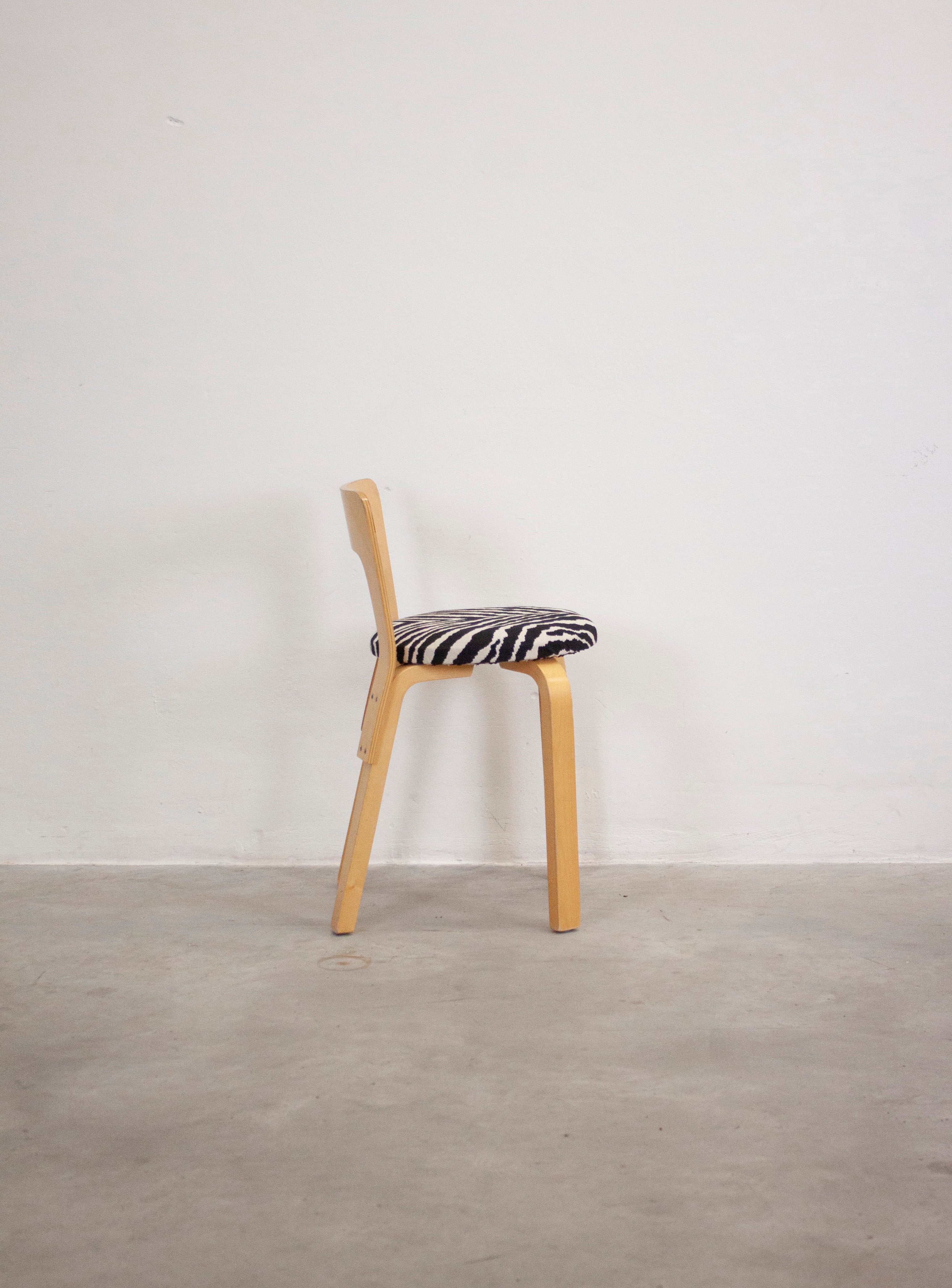 Artek Model 65 Chair by Alvar Aalto (Zebra) - Image 20