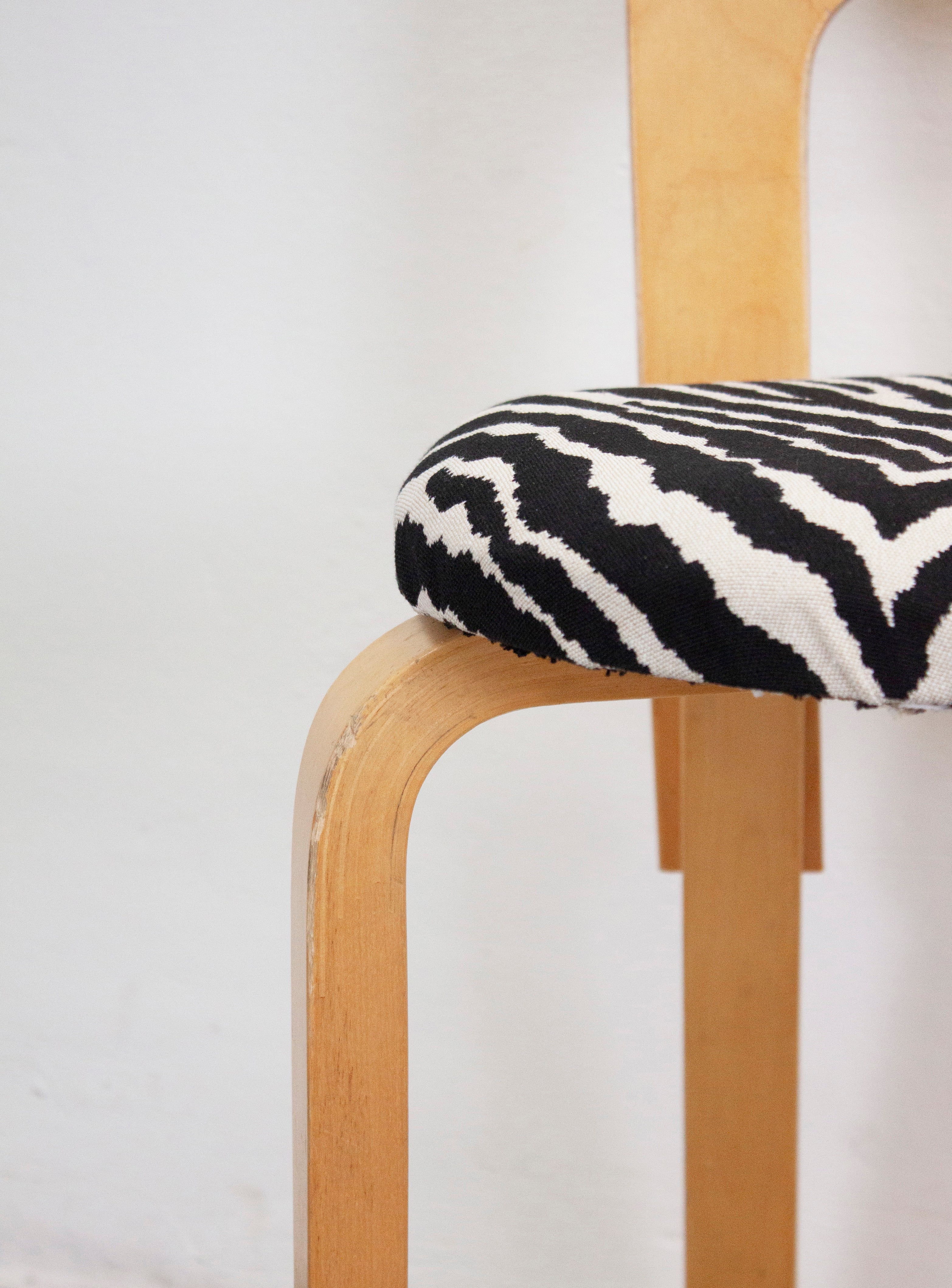 Artek Model 65 Chair by Alvar Aalto (Zebra) - Image 30