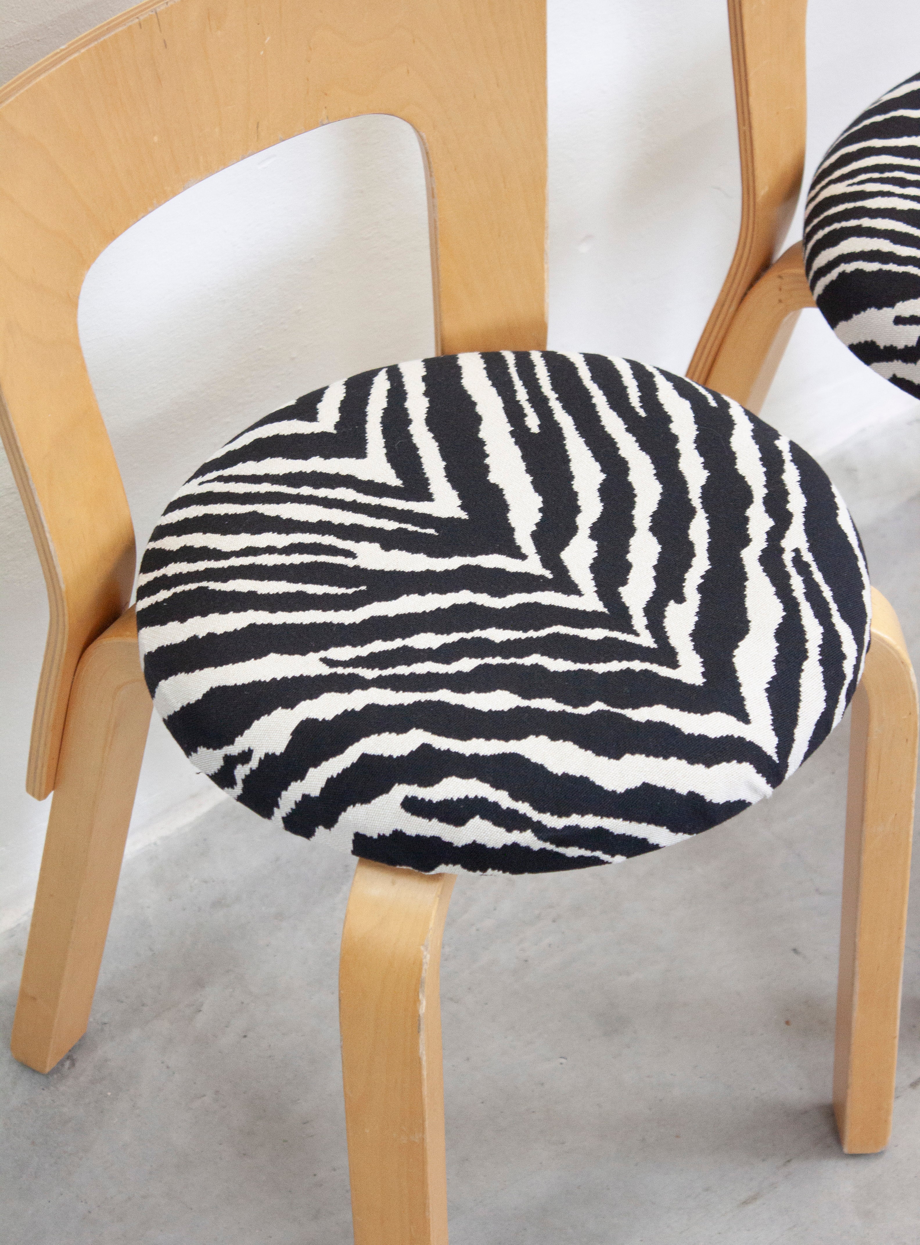 Artek Model 65 Chair by Alvar Aalto (Zebra) - Image 9