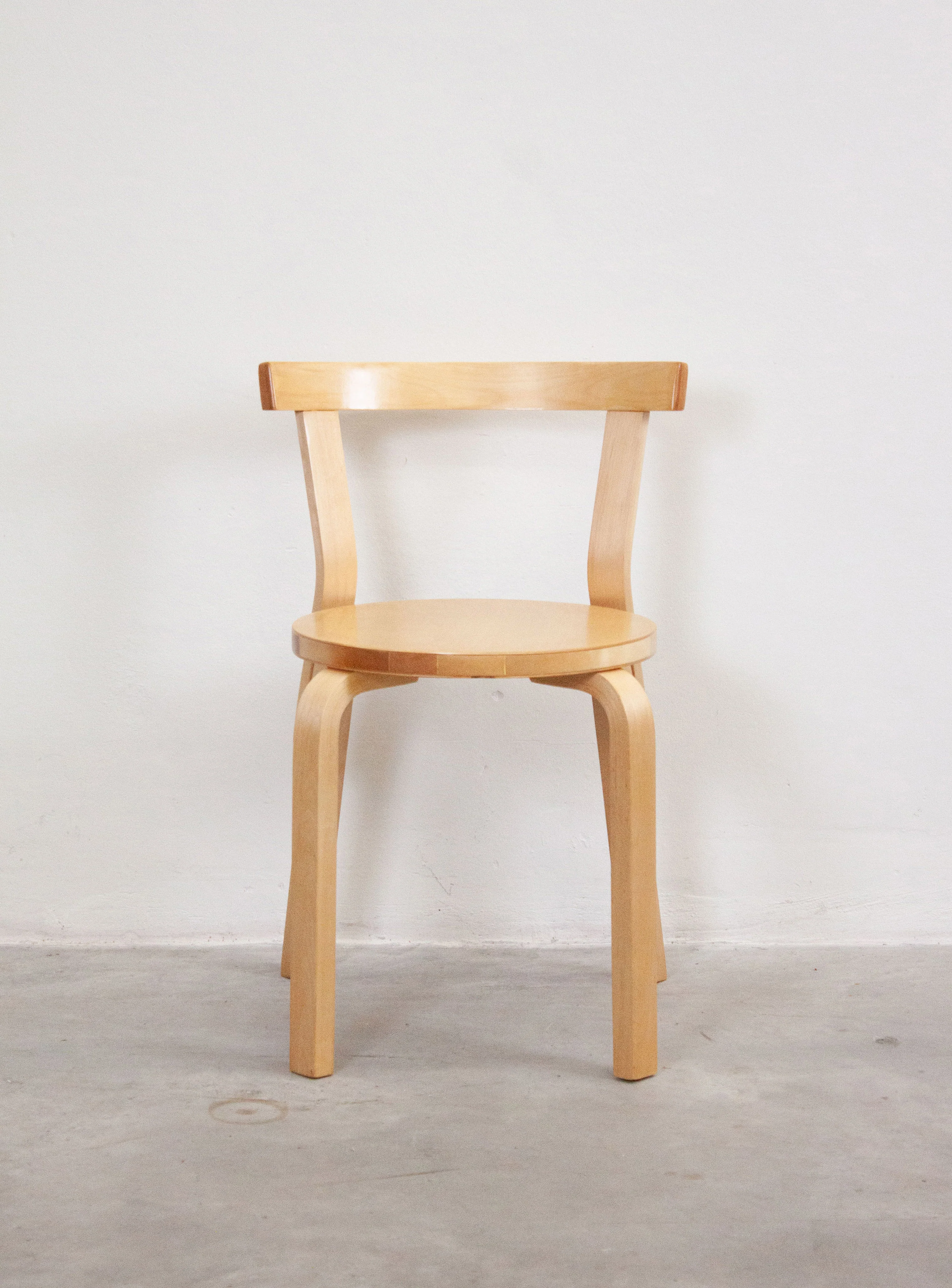 Artek Model 68 Chair by Alvar Aalto (Birch) - Image 12
