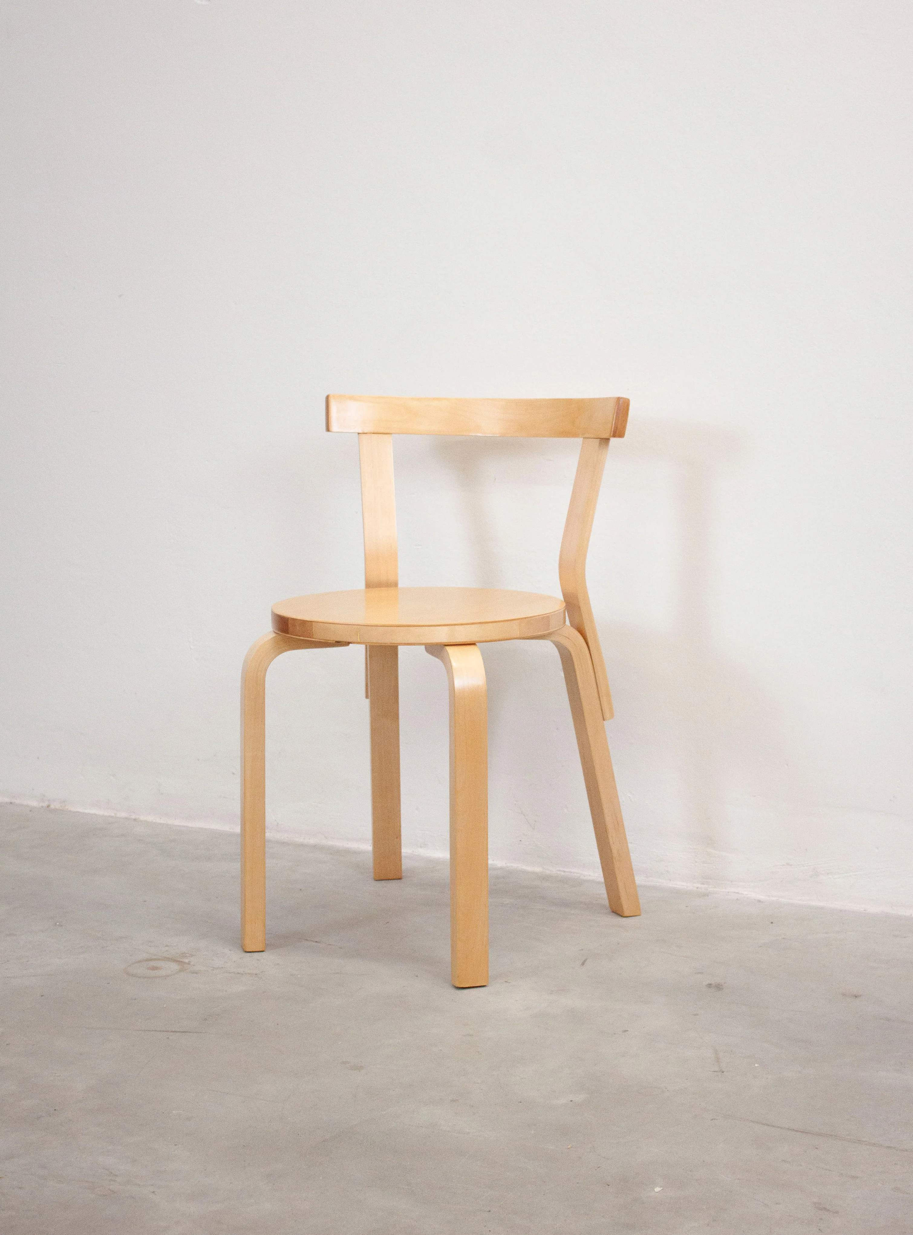 Artek Model 68 Chair by Alvar Aalto (Birch) - Image 13