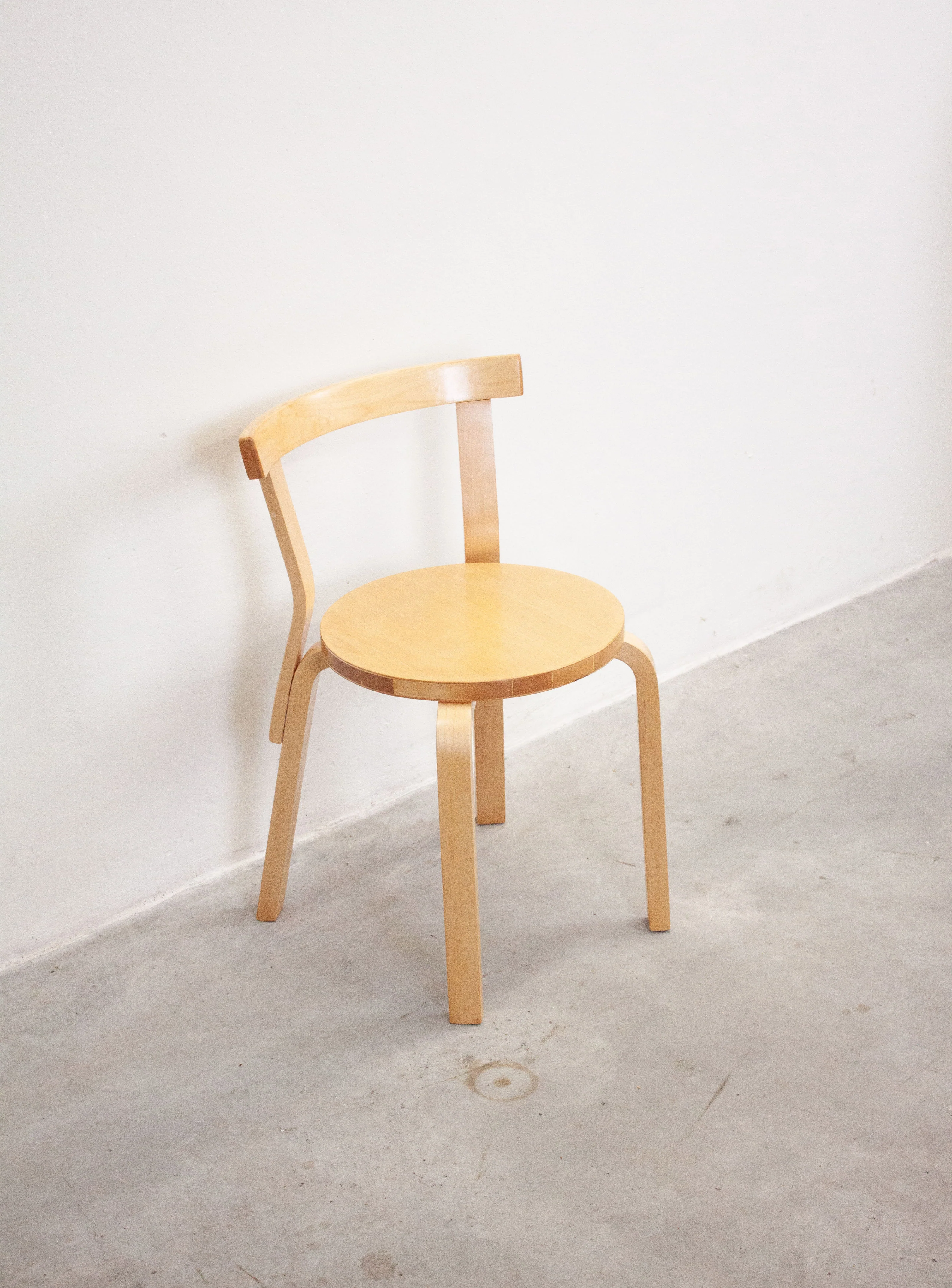 Artek Model 68 Chair by Alvar Aalto (Birch) - Image 14