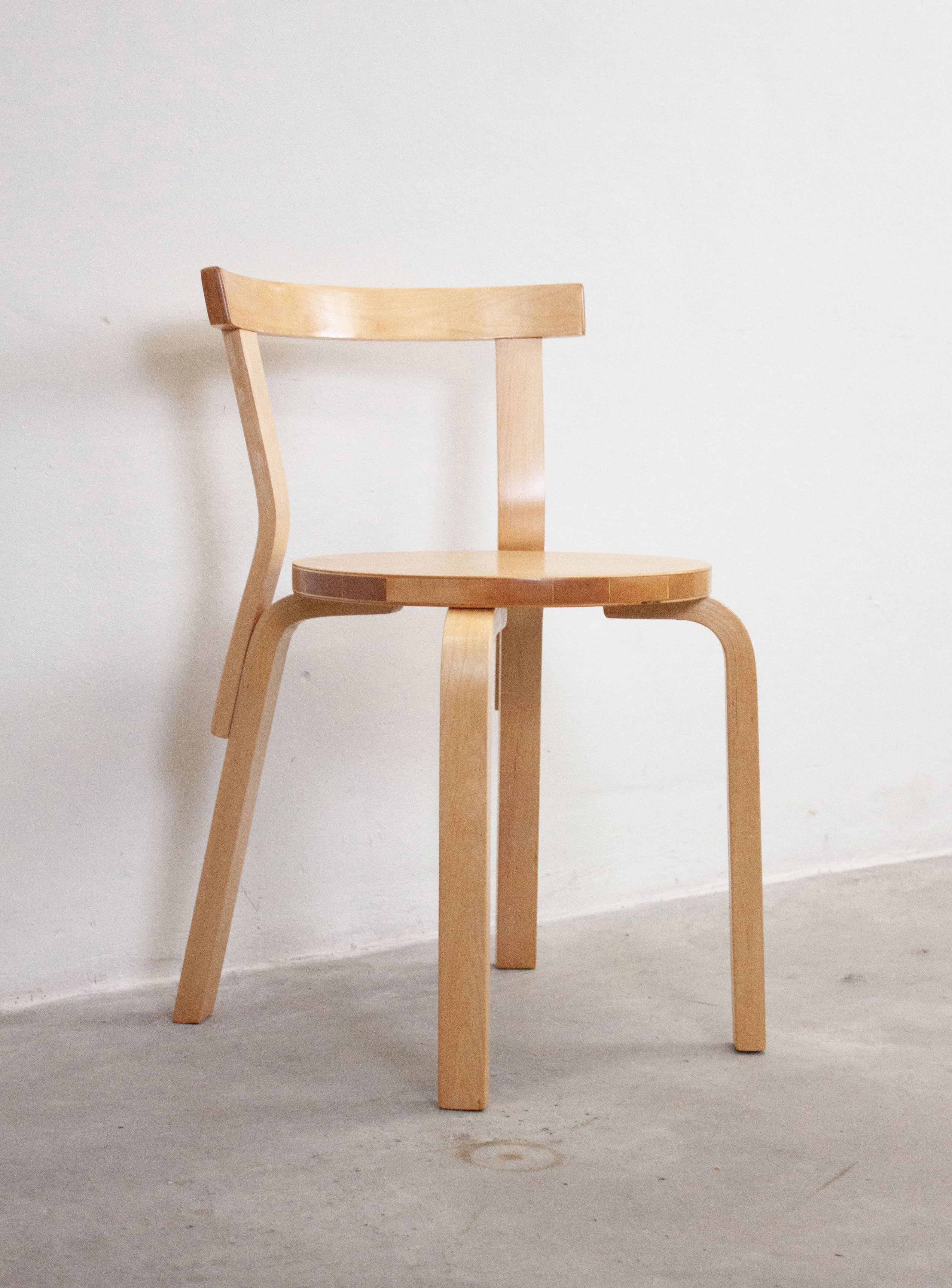 Artek Model 68 Chair by Alvar Aalto (Birch) - Image 15