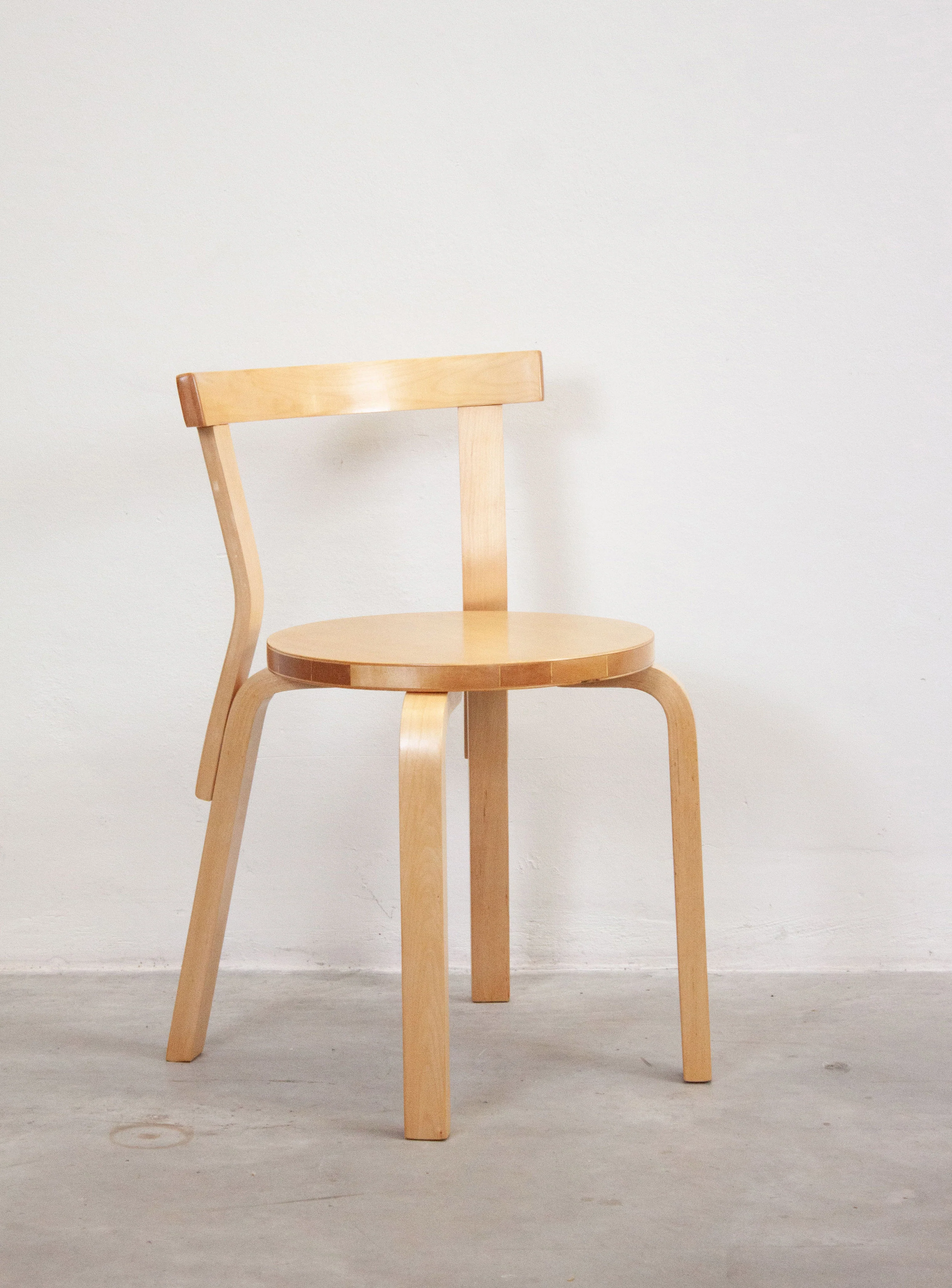 Artek Model 68 Chair by Alvar Aalto (Birch) - Image 3