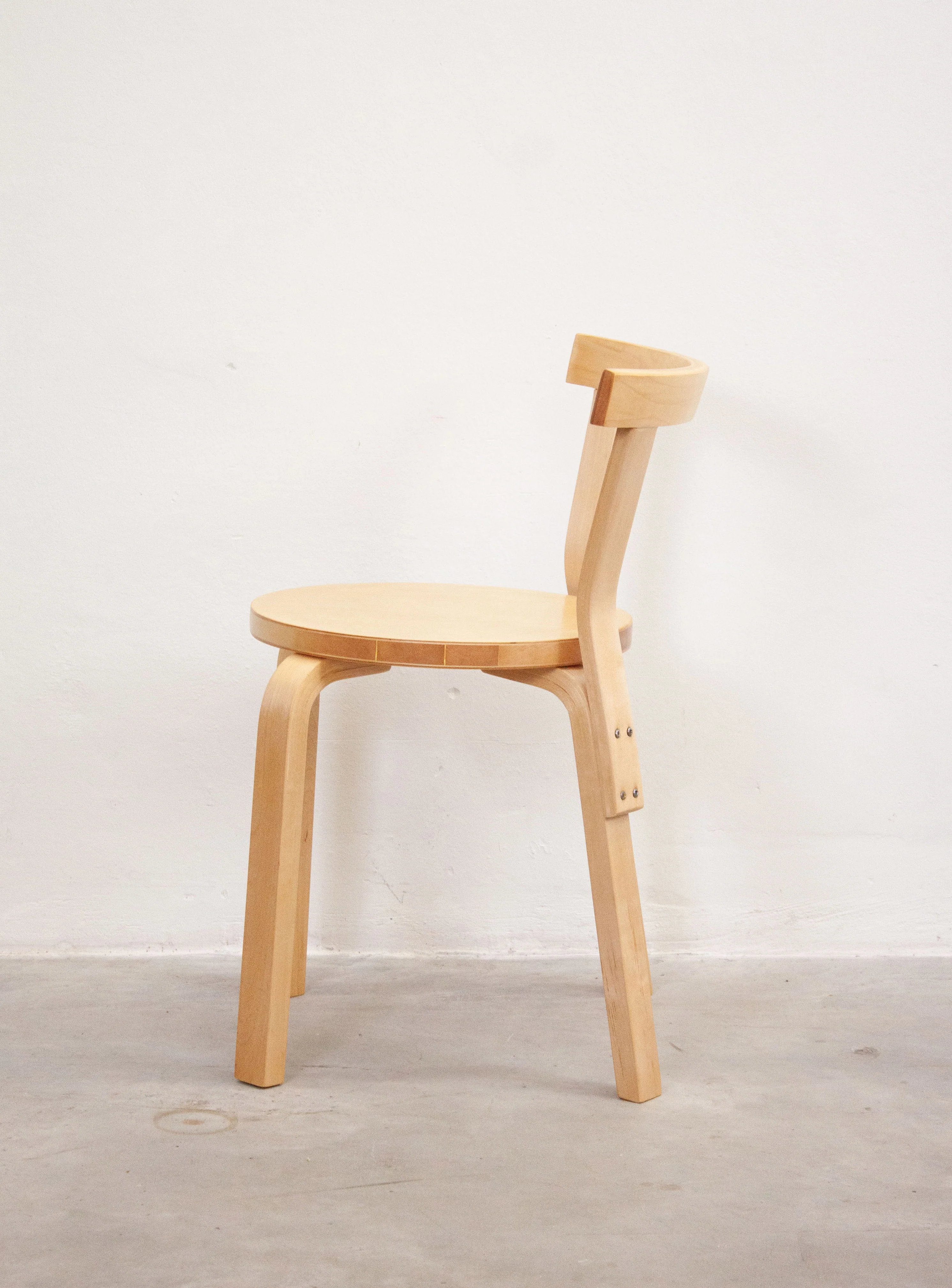 Artek Model 68 Chair by Alvar Aalto (Birch) - Image 7
