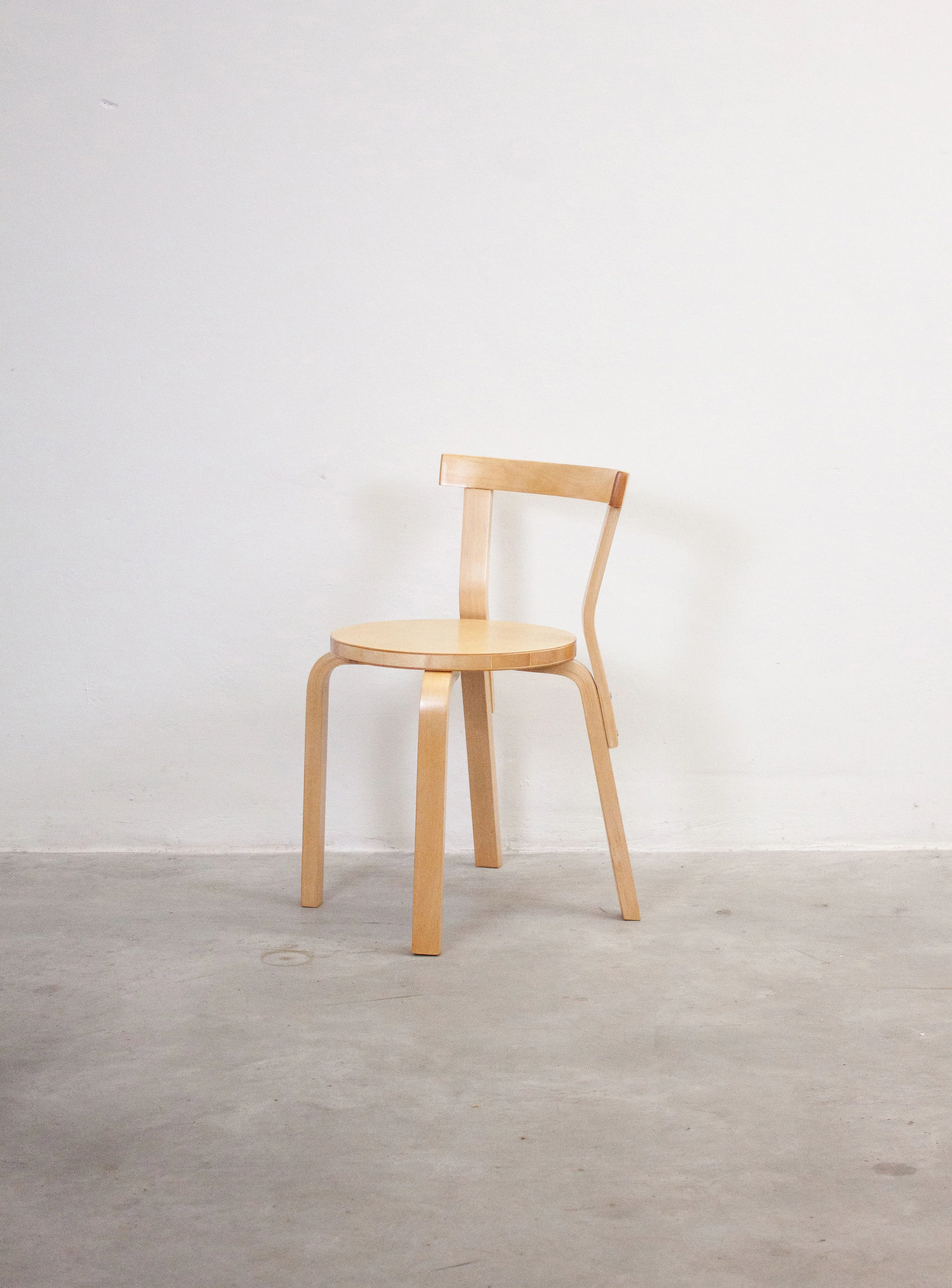 Artek Model 68 Chair by Alvar Aalto (Birch) - Image 9