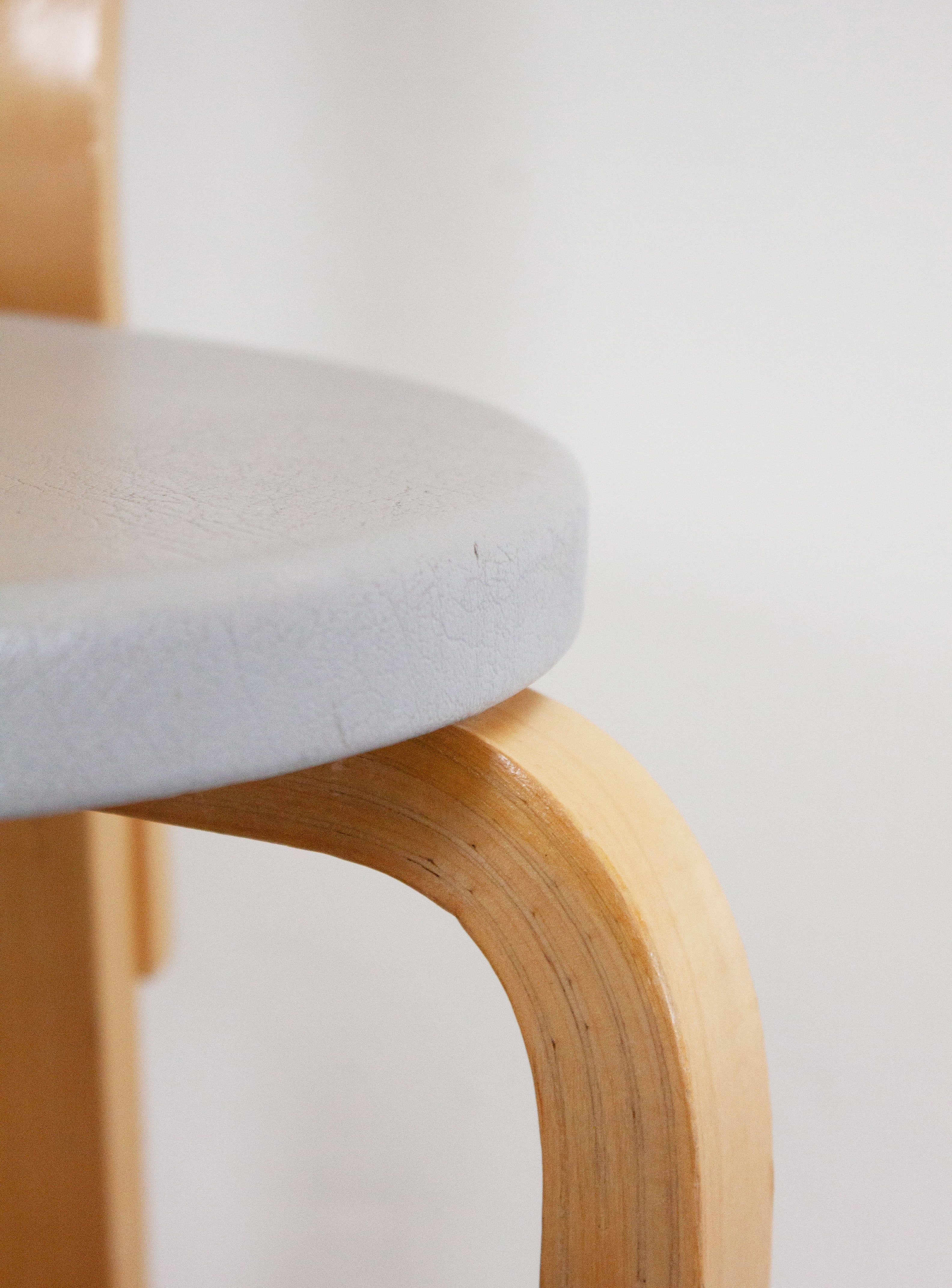 Artek Model 68 Chairs by Alvar Aalto (Grey) - Image 17
