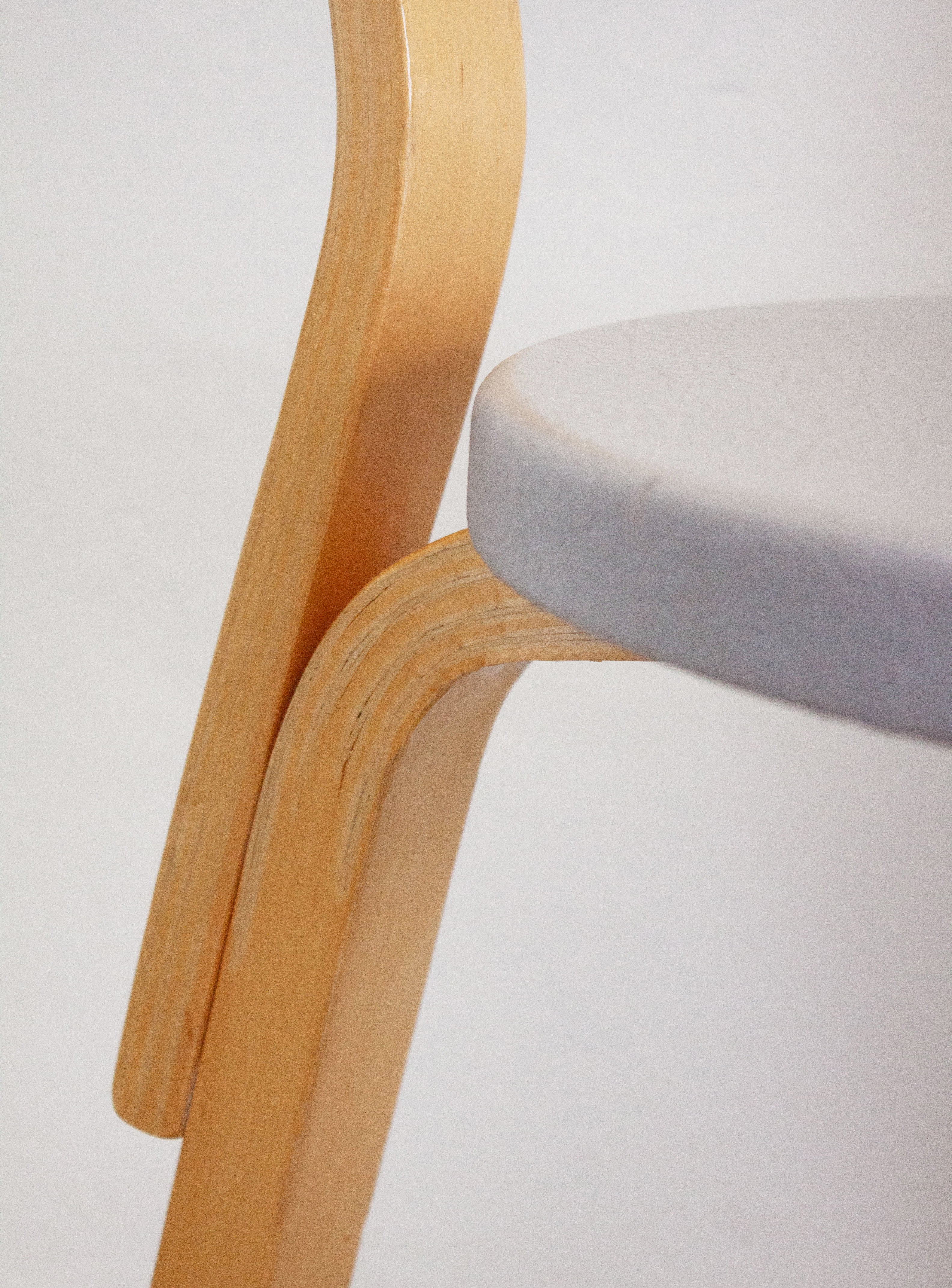 Artek Model 68 Chairs by Alvar Aalto (Grey) - Image 18