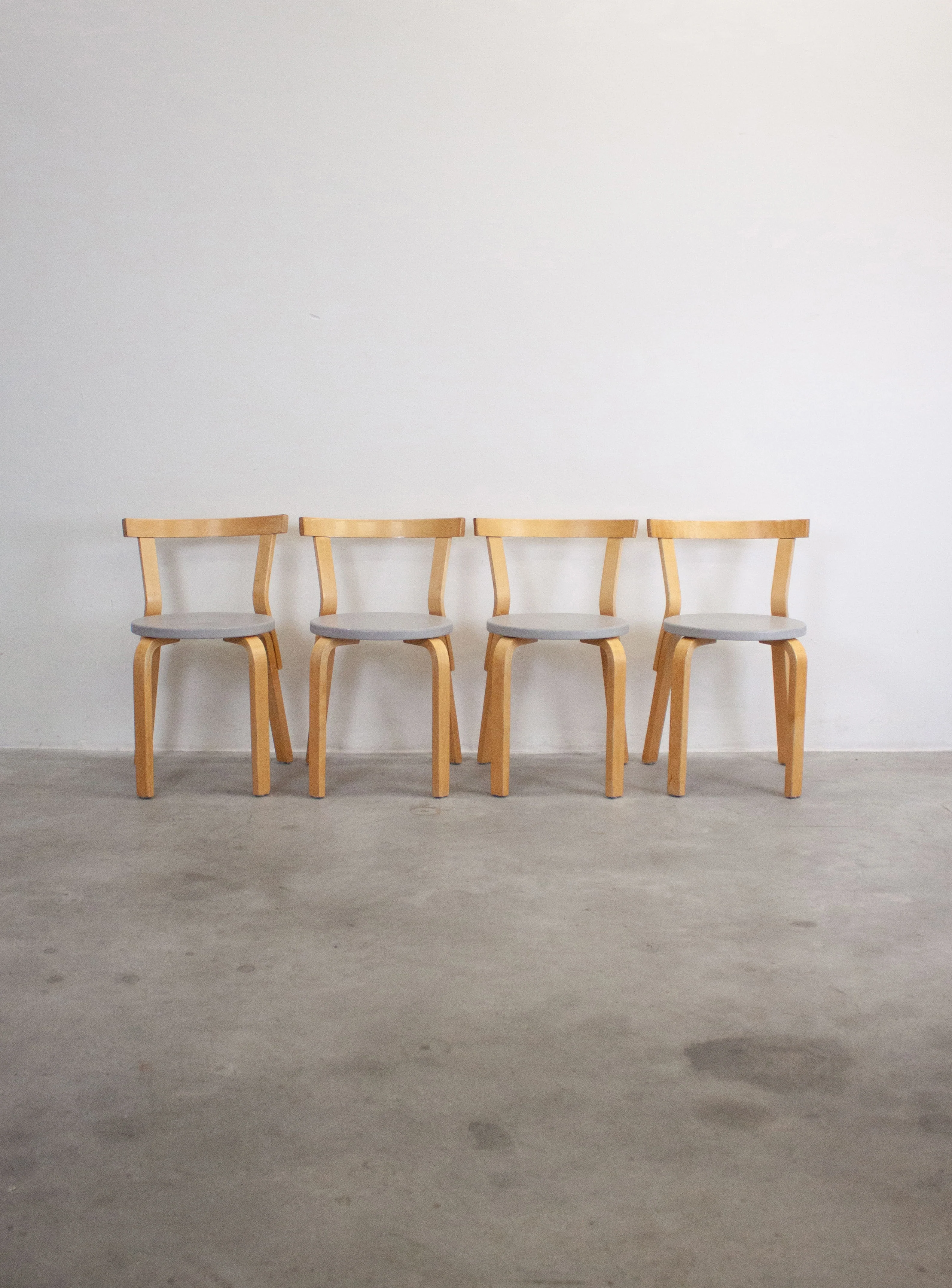 Artek Model 68 Chairs by Alvar Aalto (Grey) - Image 2