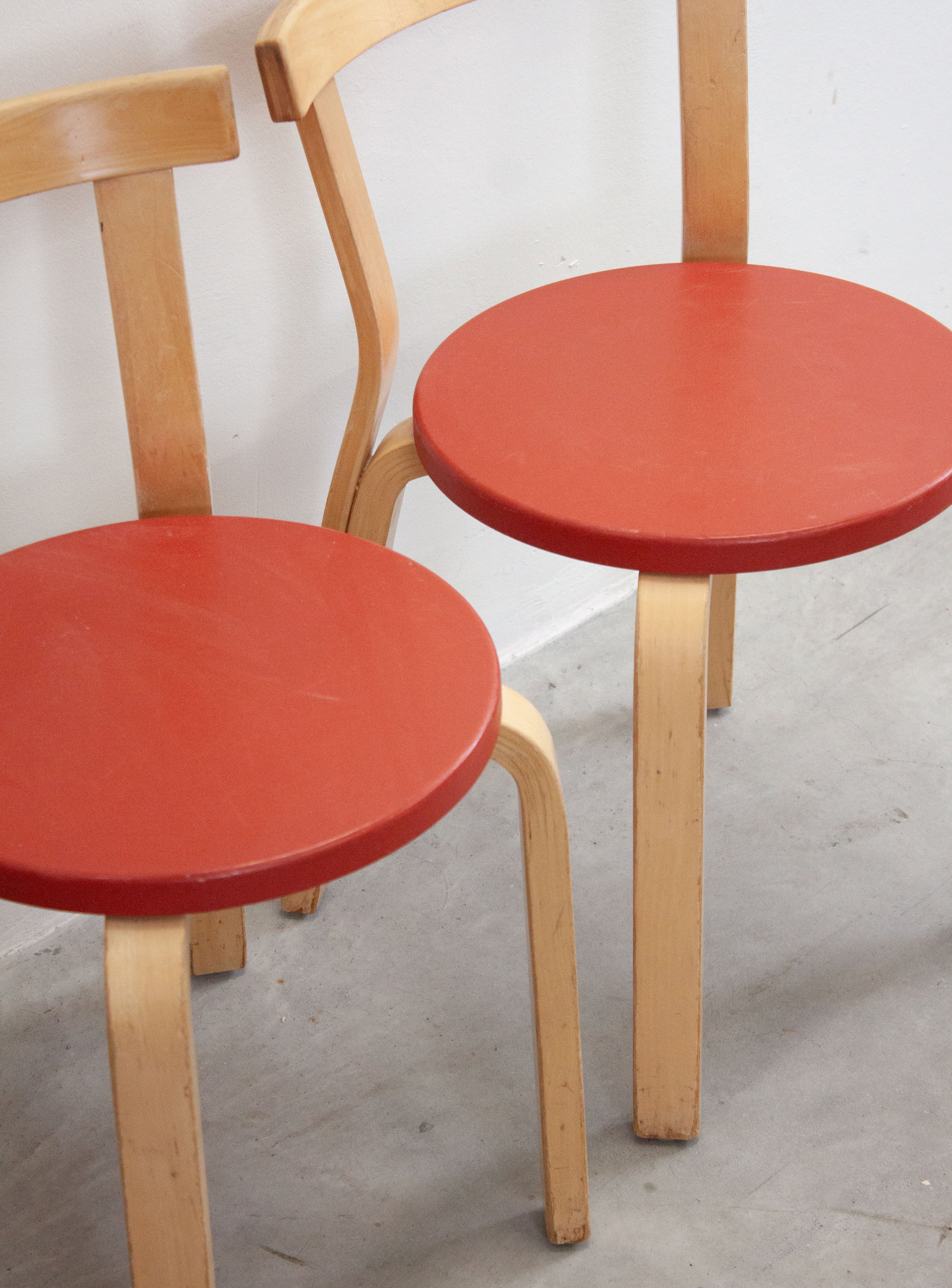 Artek Model 68 Chair by Alvar Aalto (Red) - Image 13