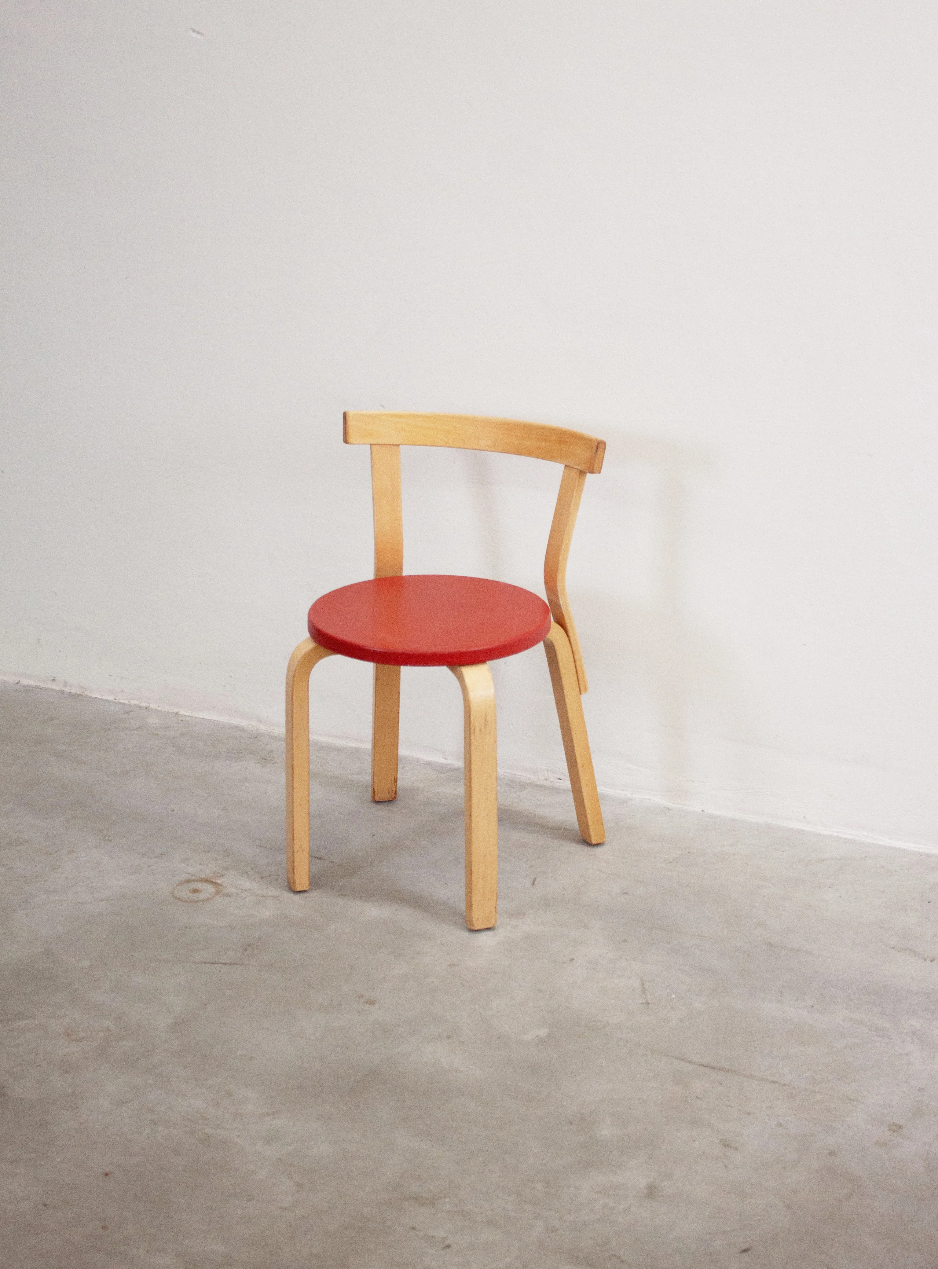 Artek Model 68 Chair by Alvar Aalto (Red) - Image 19