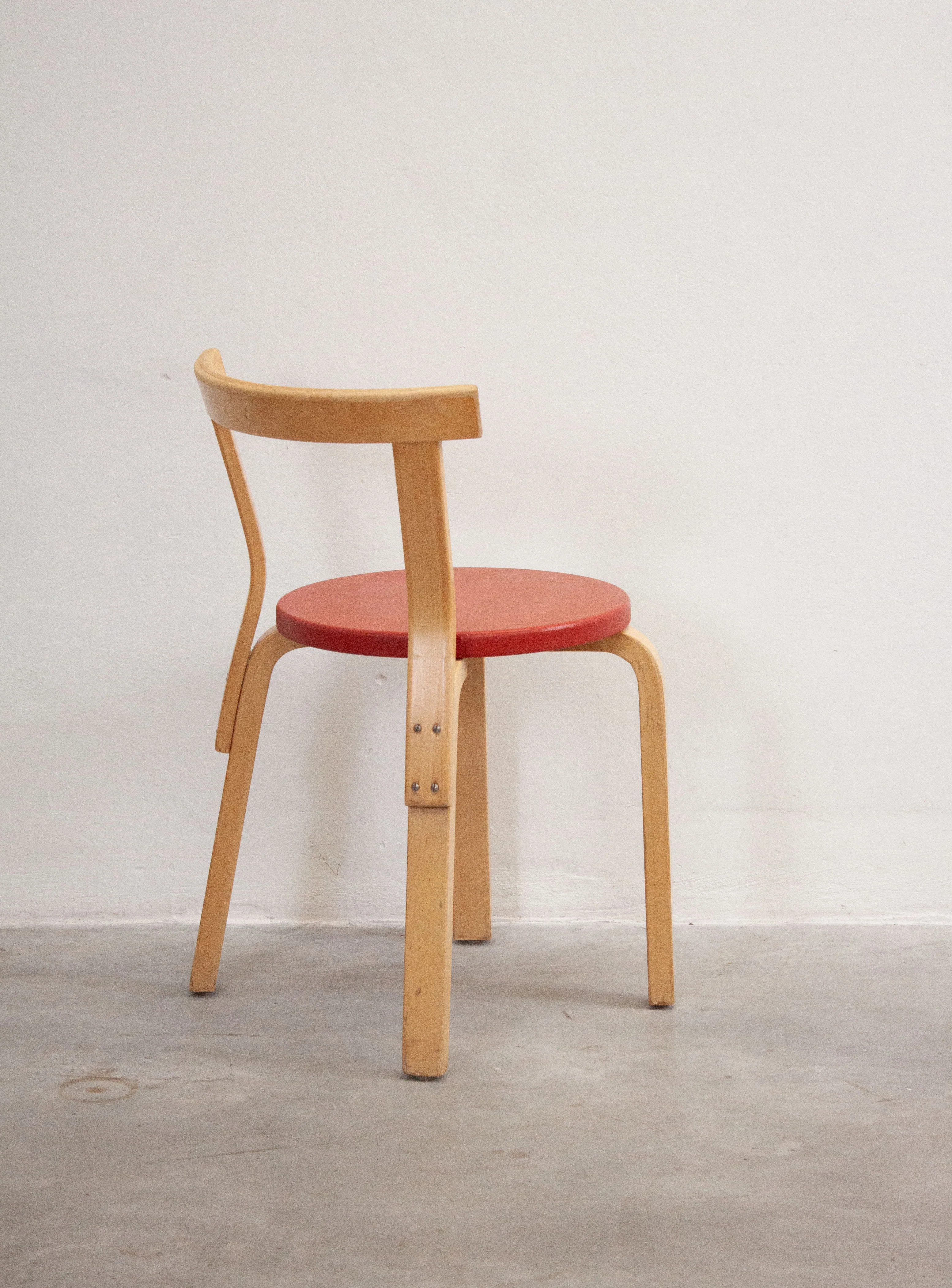 Artek Model 68 Chair by Alvar Aalto (Red) - Image 21
