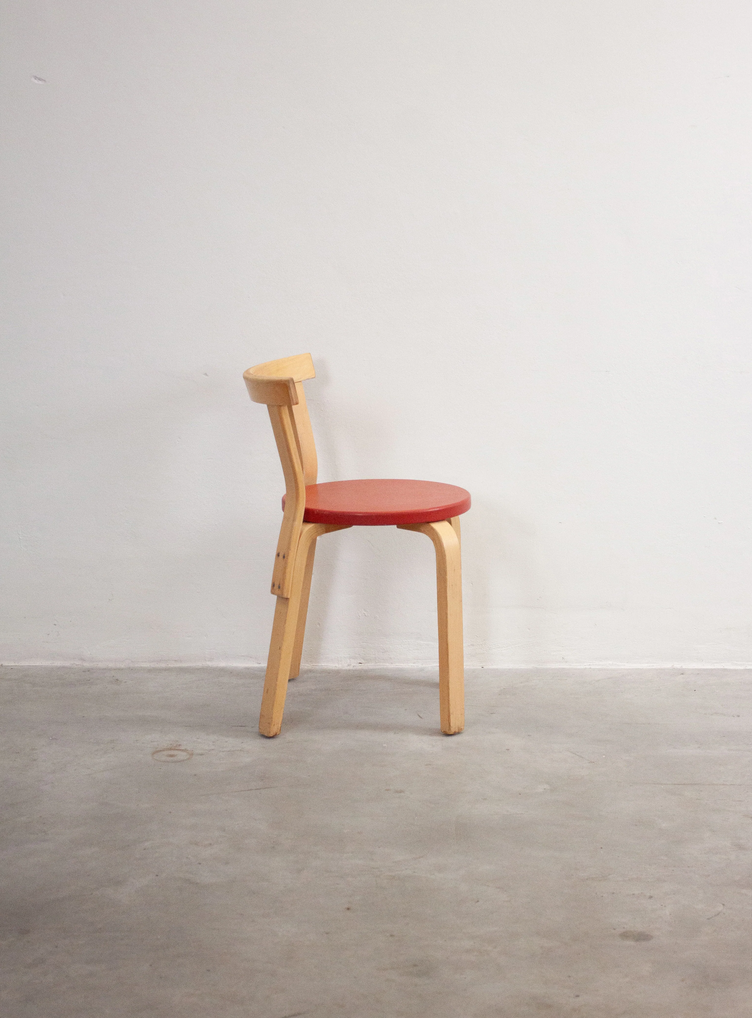 Artek Model 68 Chair by Alvar Aalto (Red) - Image 22