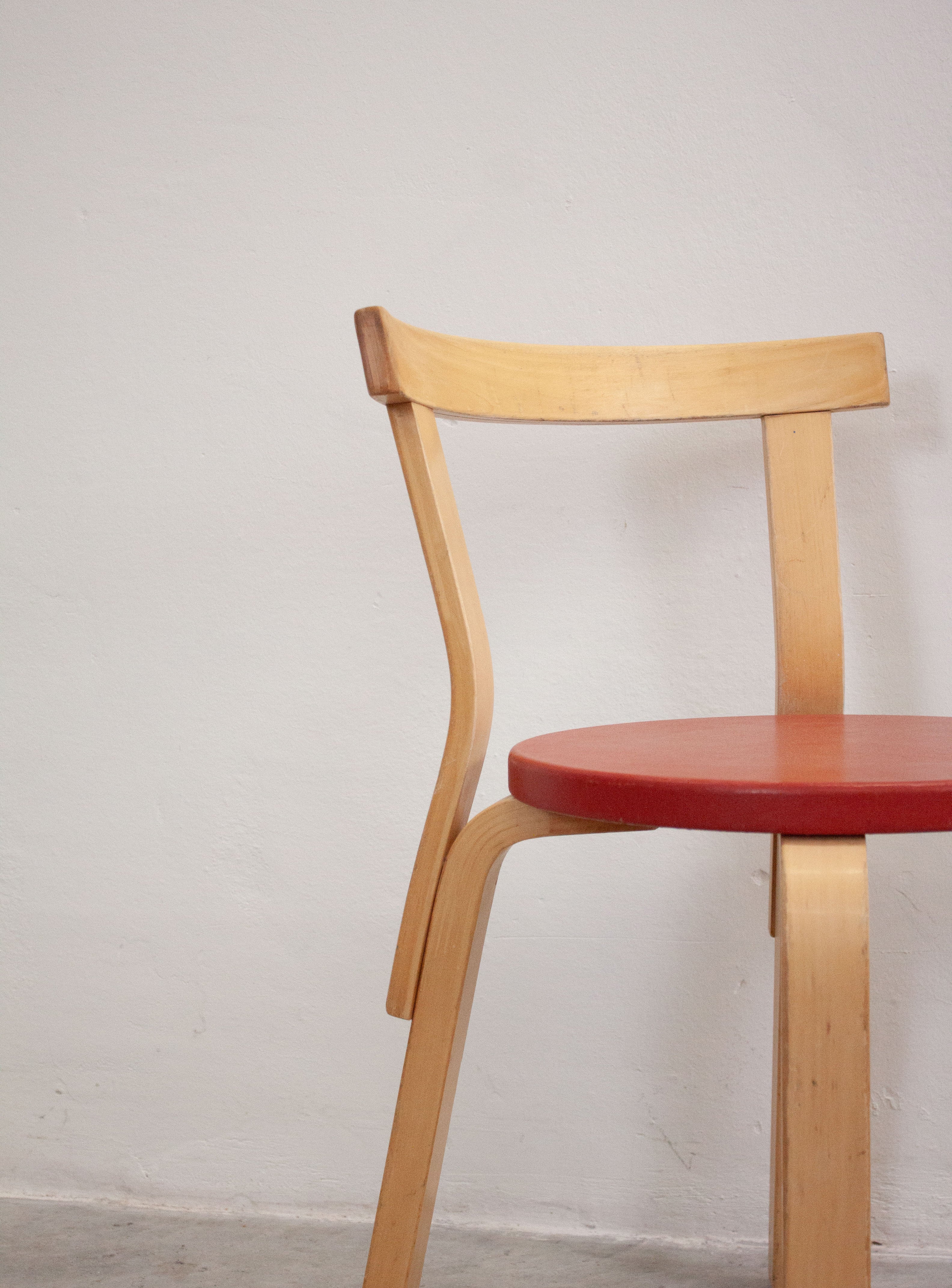 Artek Model 68 Chair by Alvar Aalto (Red) - Image 23