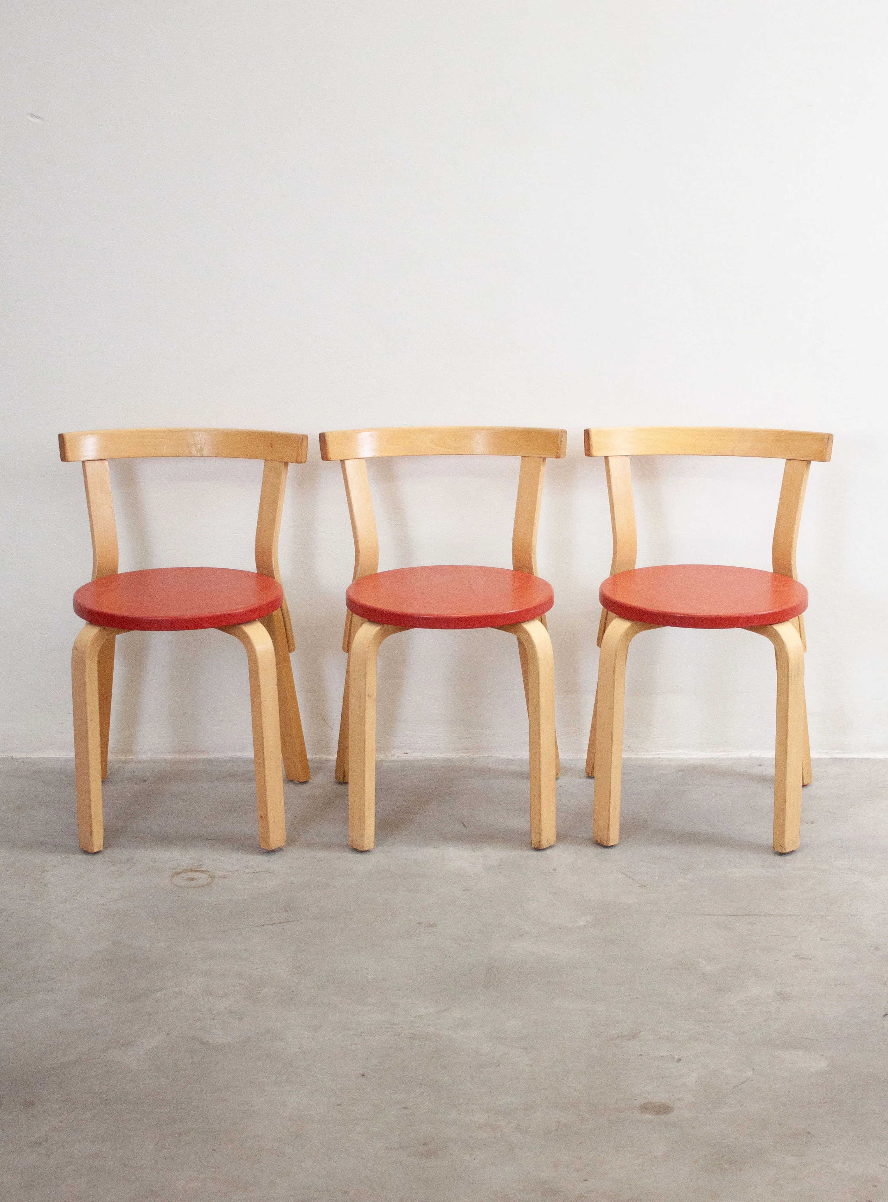 Artek Model 68 Chair by Alvar Aalto (Red) - Image 7