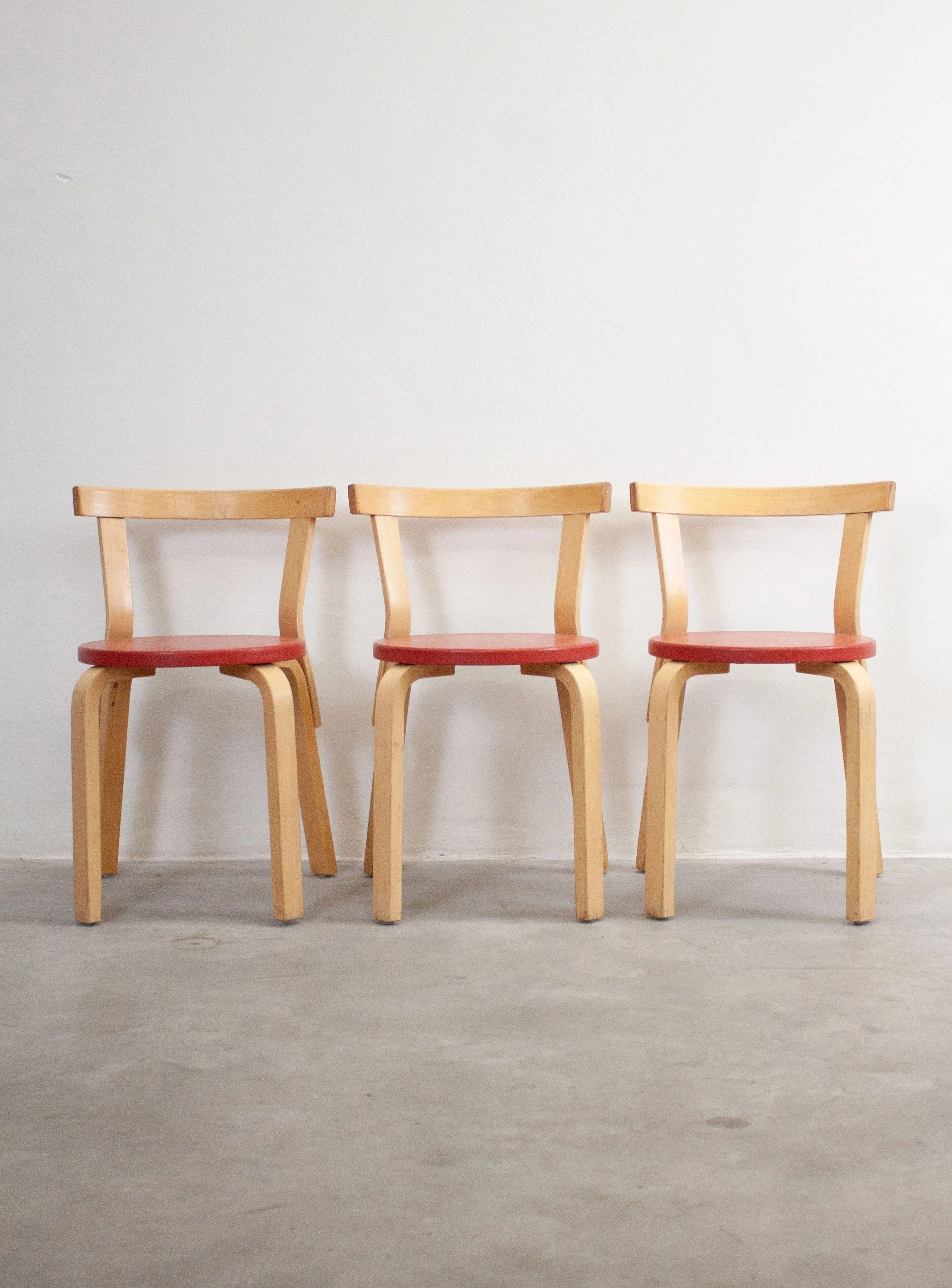 Artek Model 68 Chair by Alvar Aalto (Red) - Image 8
