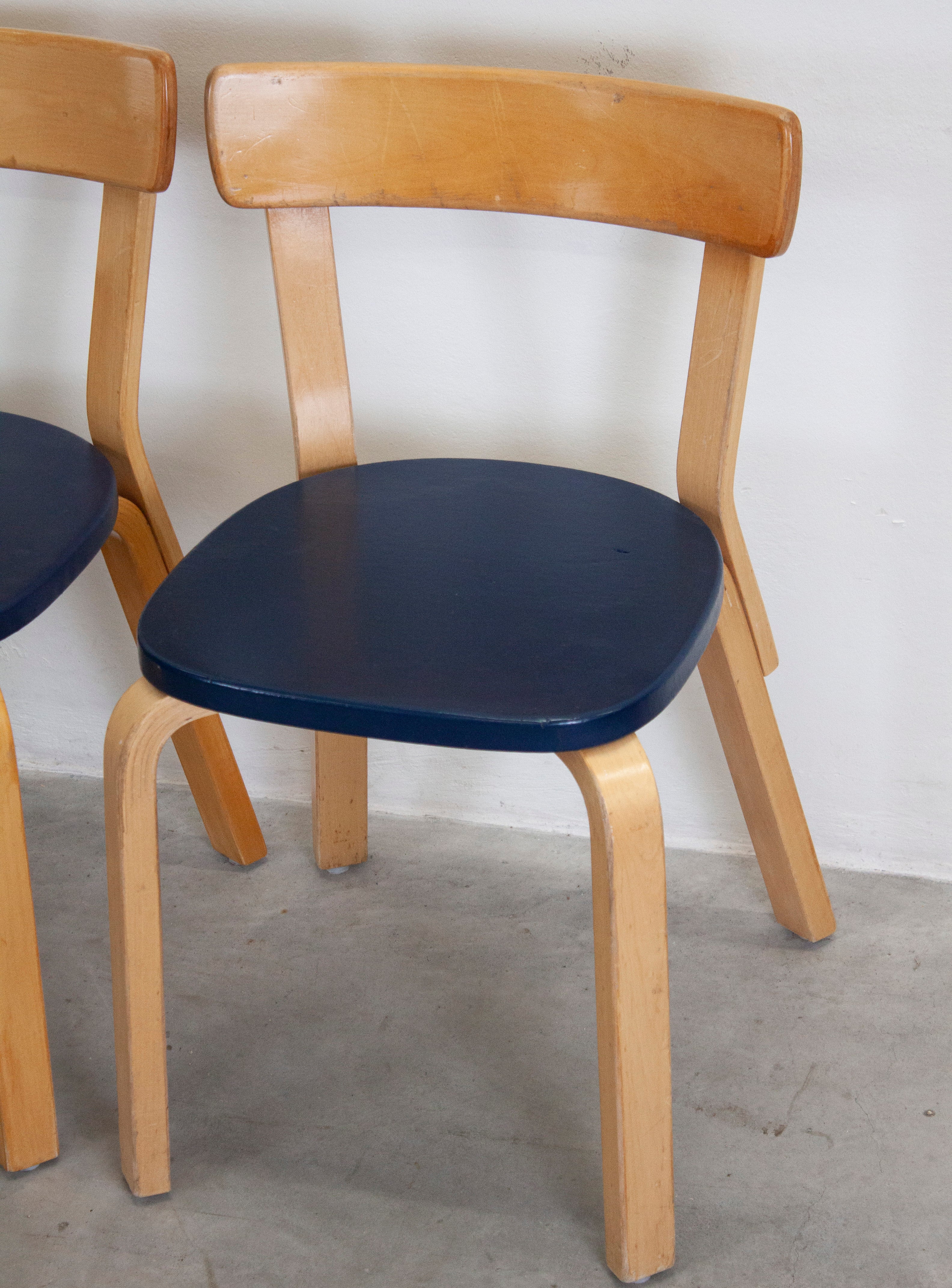 Artek Model 69 Chairs by Alvar Aalto (Blue) - Image 12