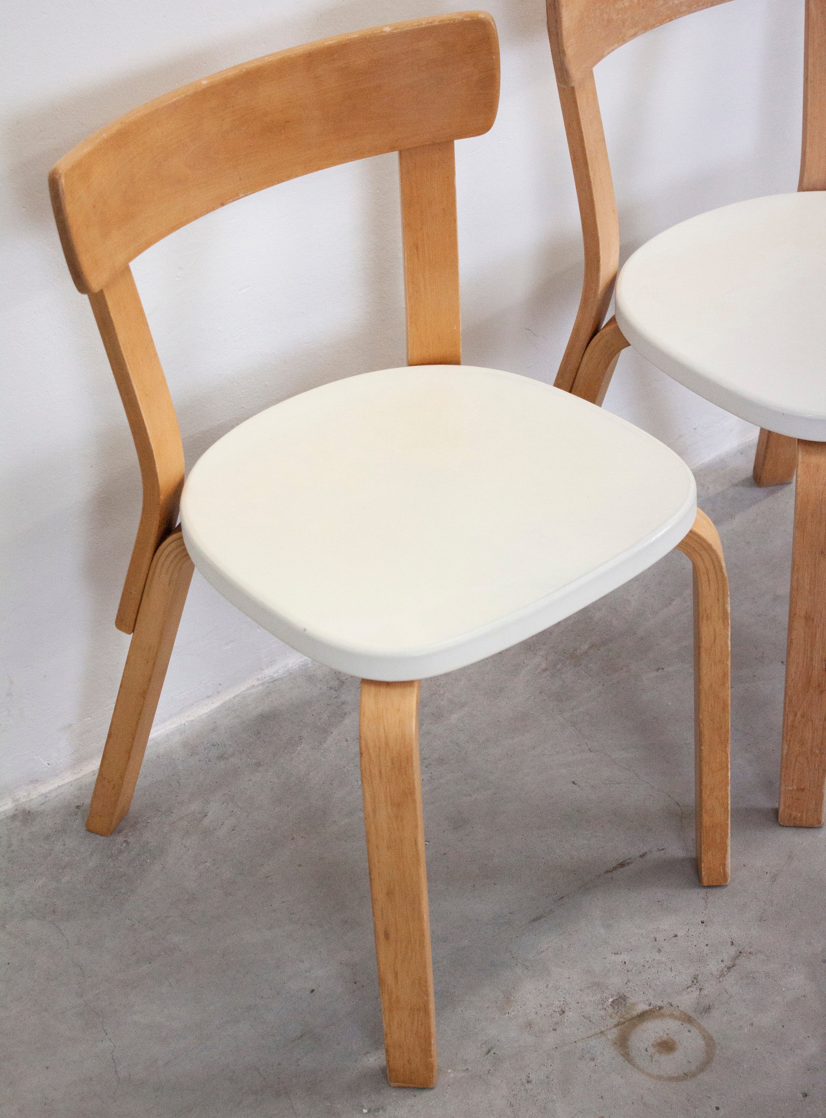 Artek Model 69 Chairs by Alvar Aalto (White) - Image 21