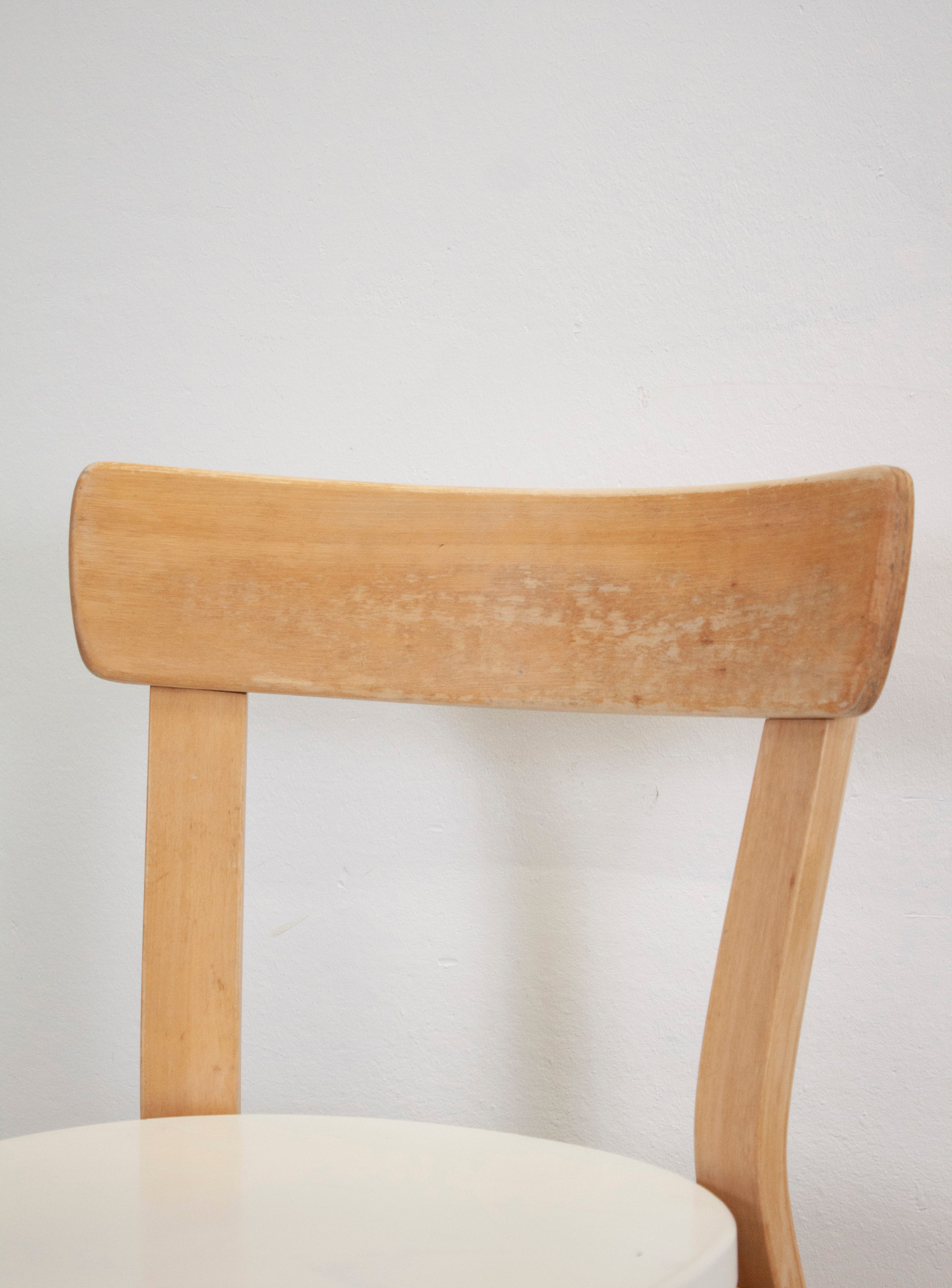 Artek Model 69 Chairs by Alvar Aalto (White) - Image 32