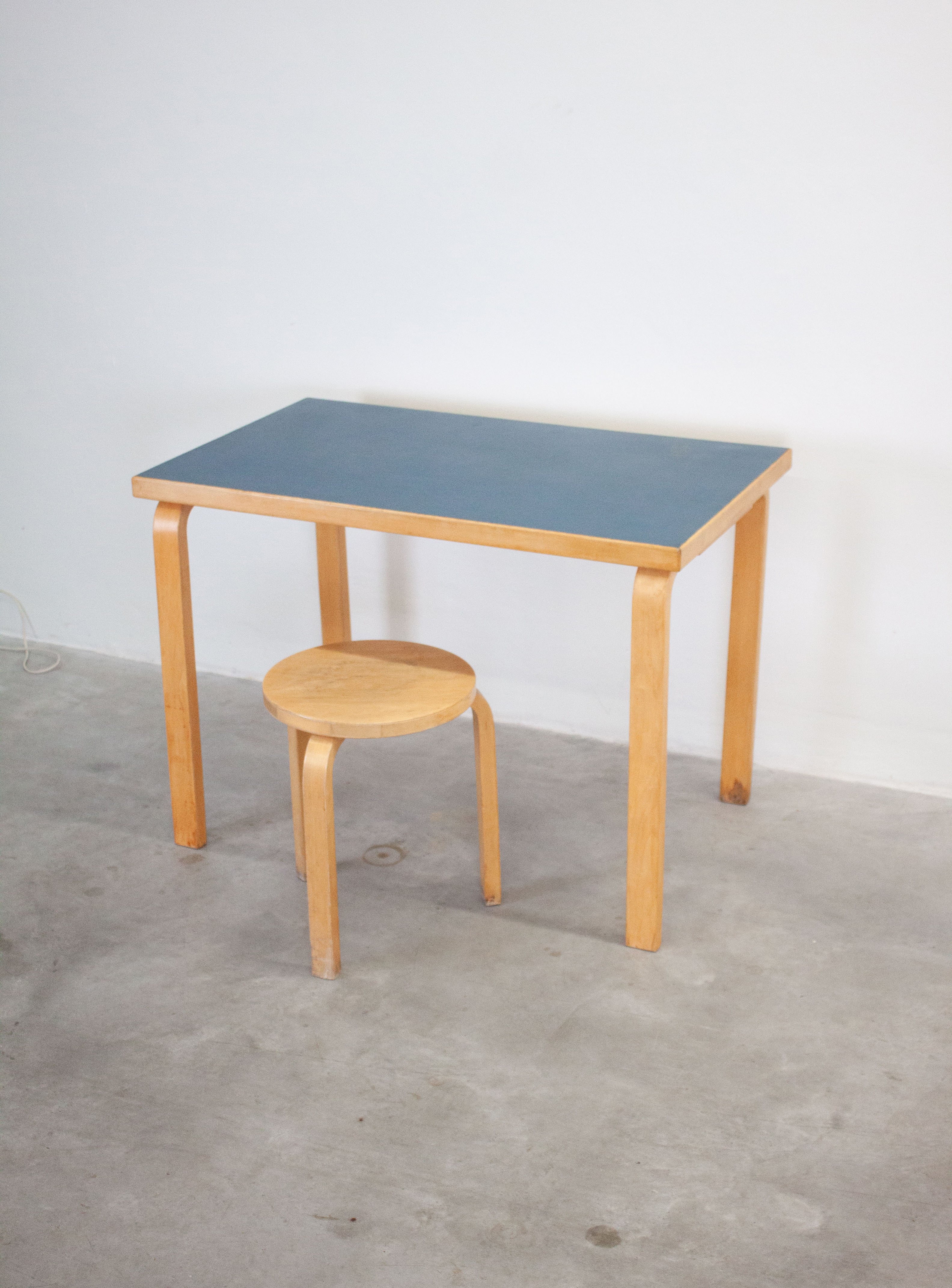 Artek Model 81 Table or Desk by Alvar Aalto - Image 6