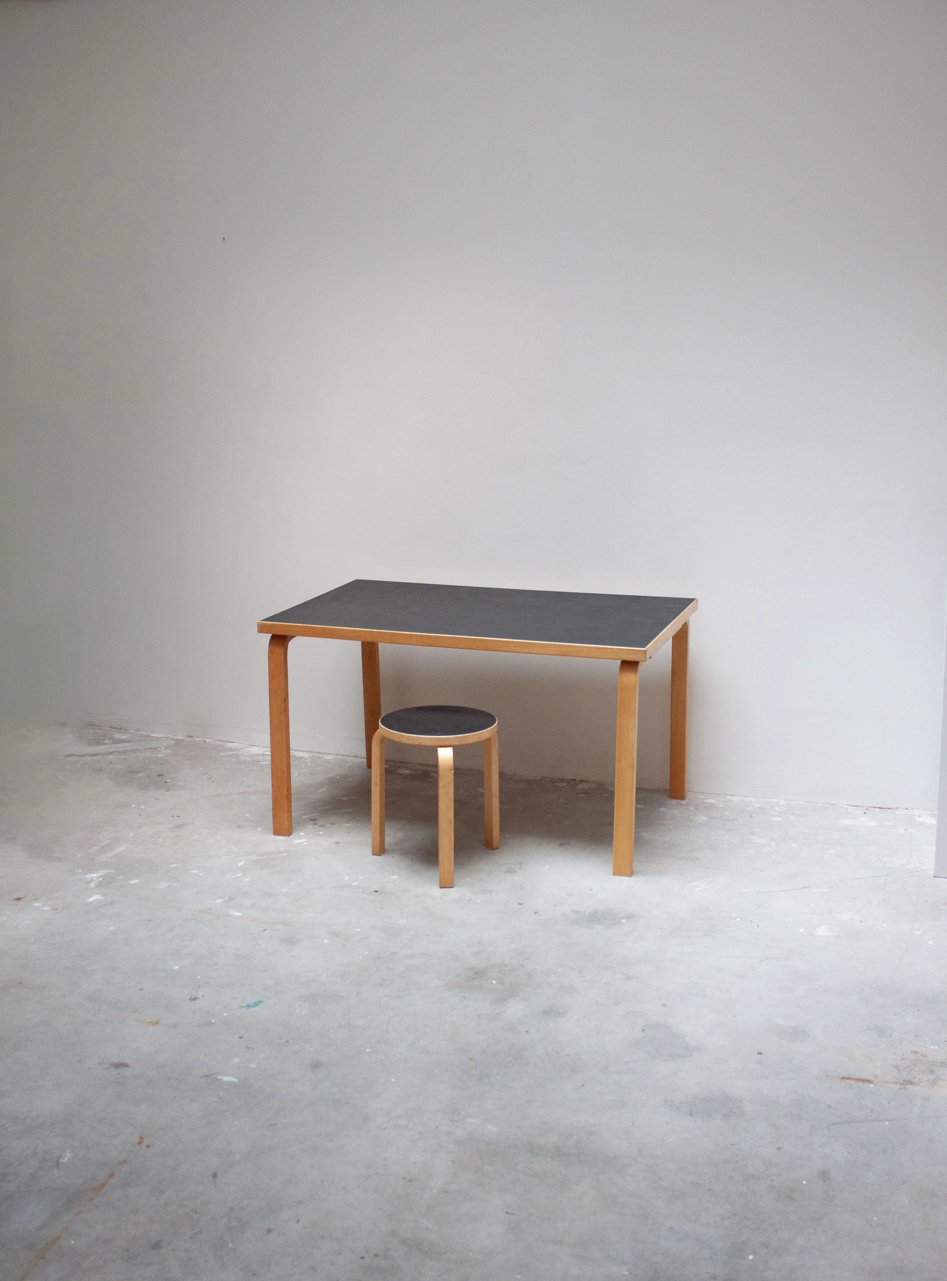 Artek Model 81B Dining Table by Alvar Aalto (Black) - Image 24