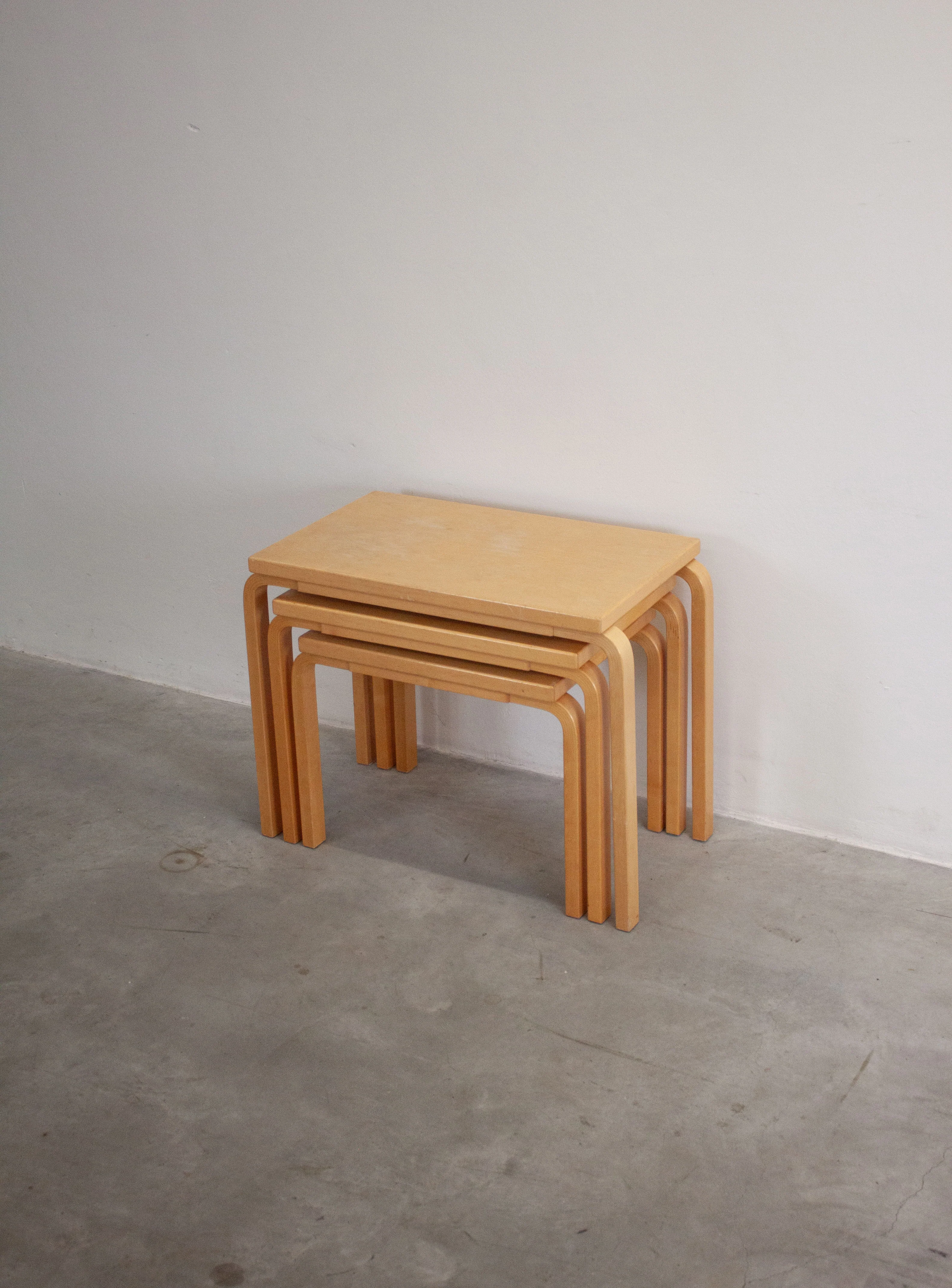 Artek Model 88 Nesting Tables by Alvar Aalto - Image 12