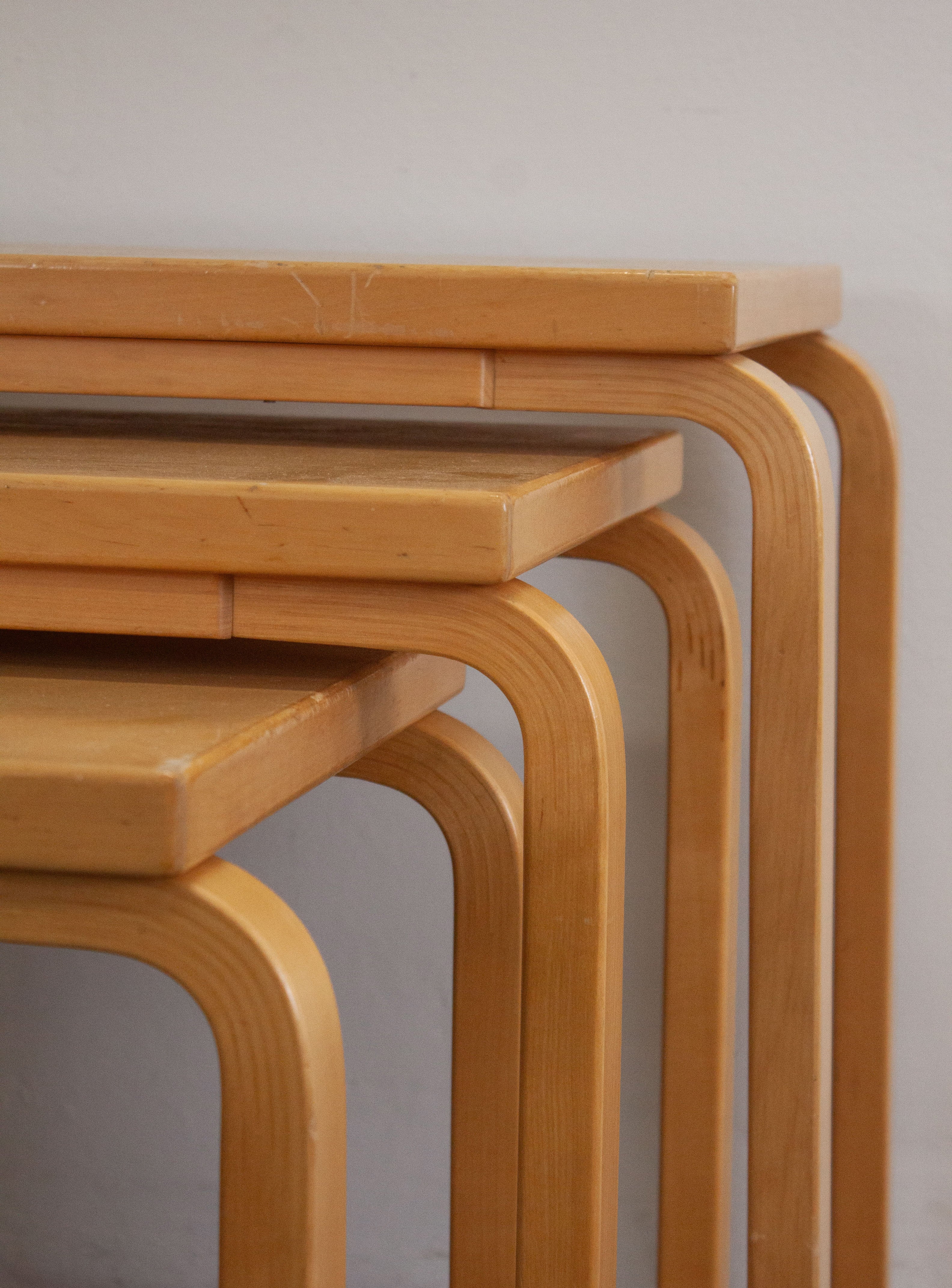 Artek Model 88 Nesting Tables by Alvar Aalto - Image 24