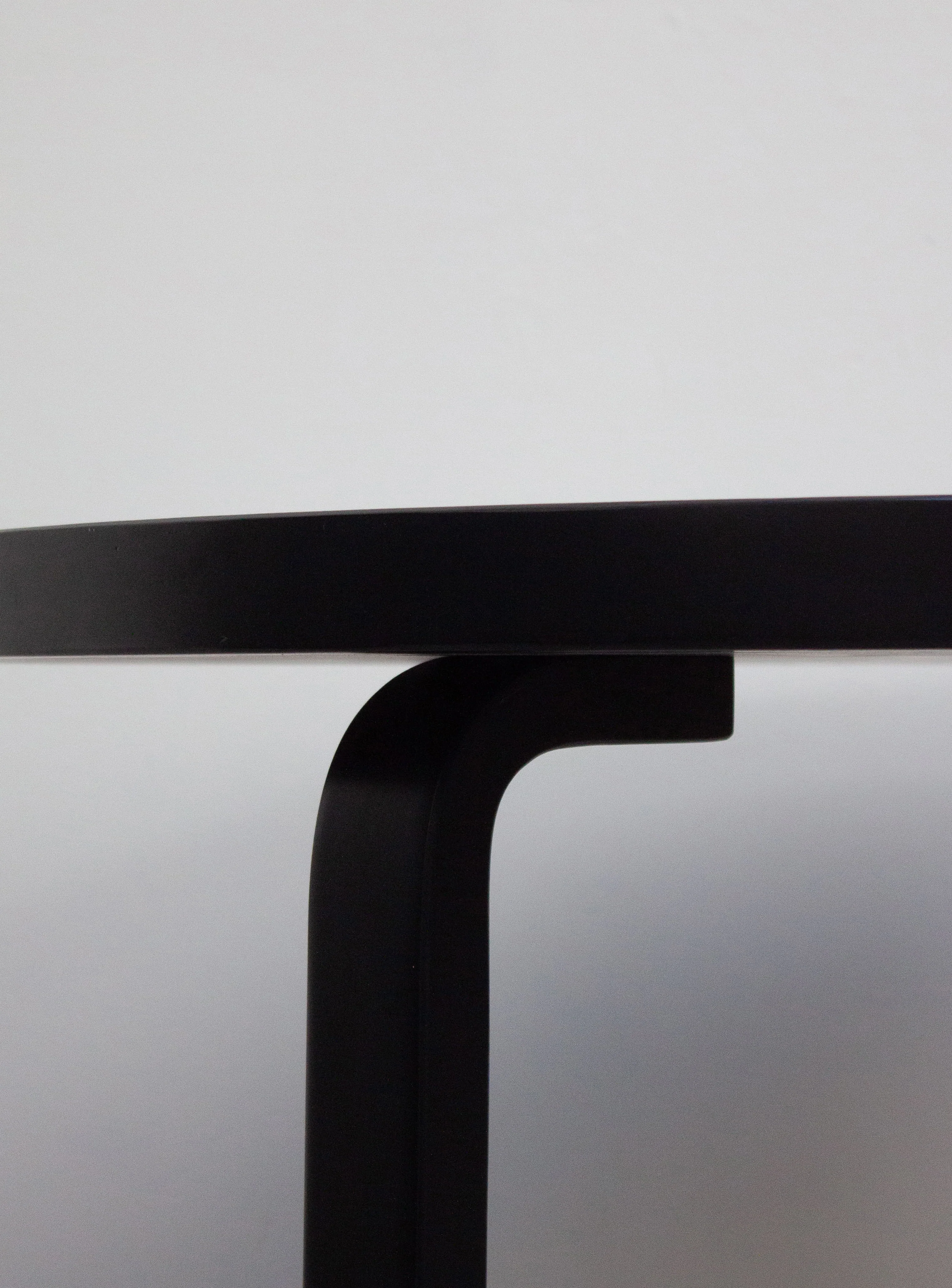 Artek 90A Round Dining Table by Alvar Aalto (Black) - Image 12