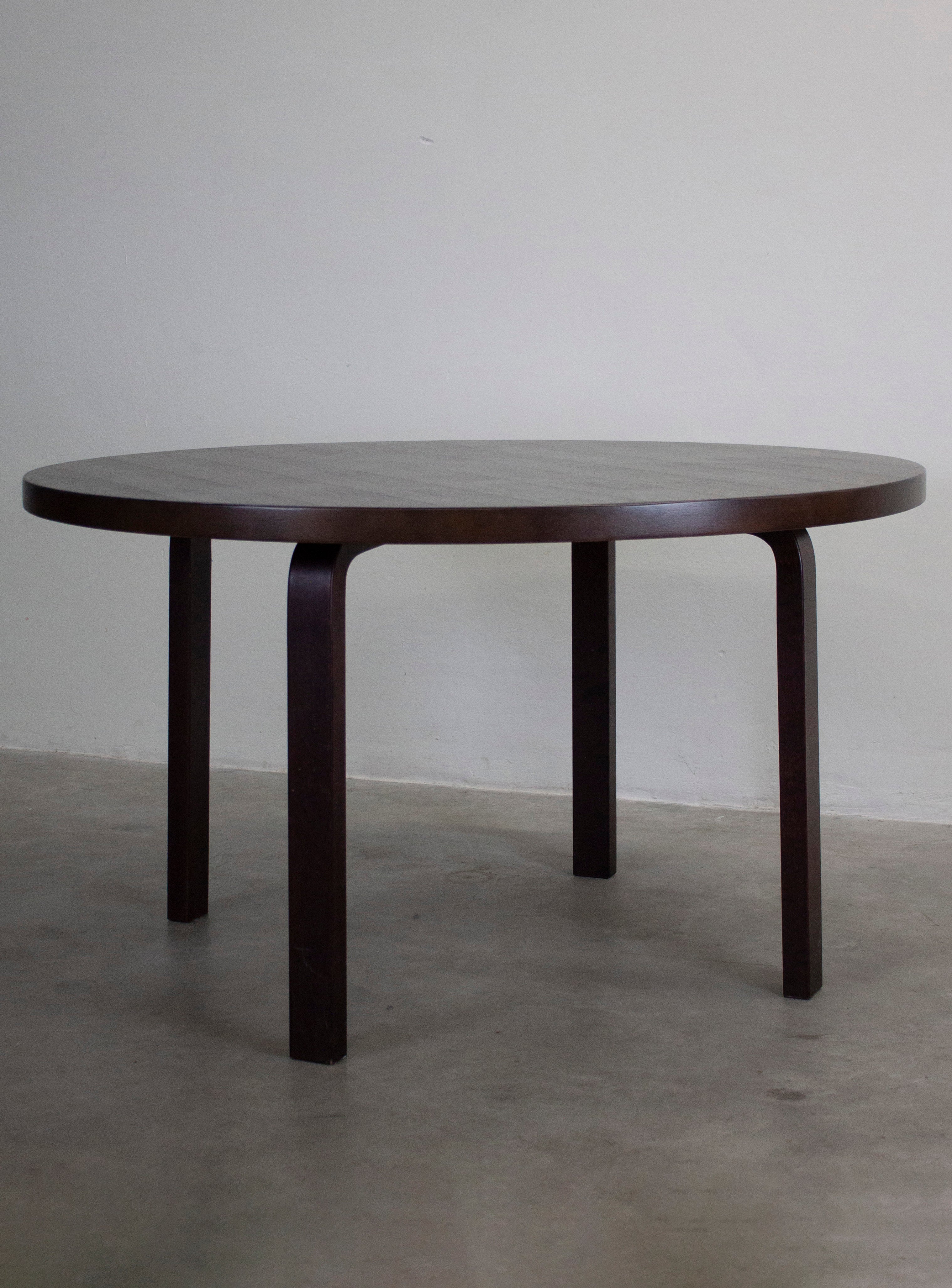 Artek Model 91 Dining Table by Alvar Aalto - Image 12