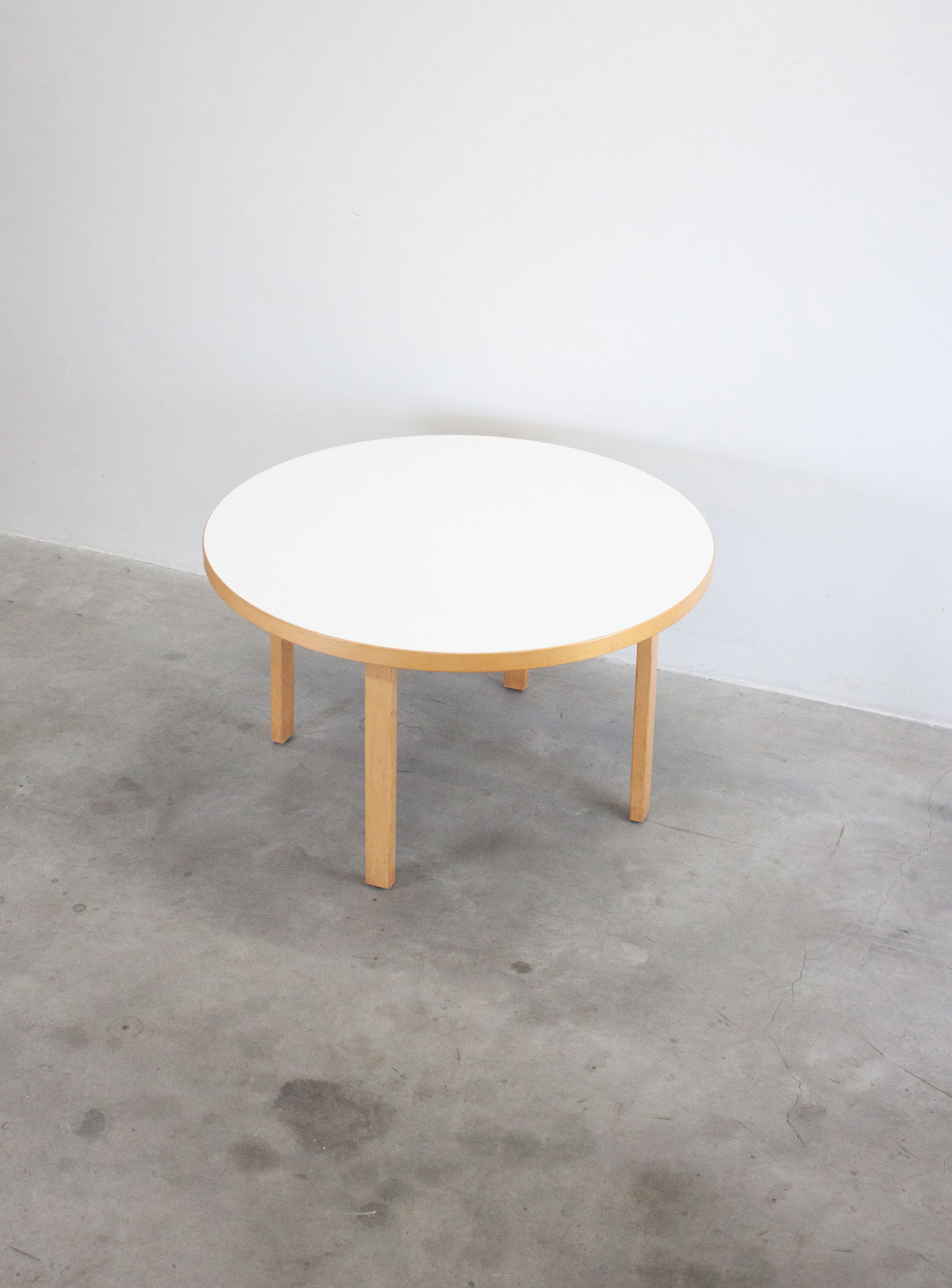 Artek Model 91 Dining Table by Alvar Aalto (White) - Image 10
