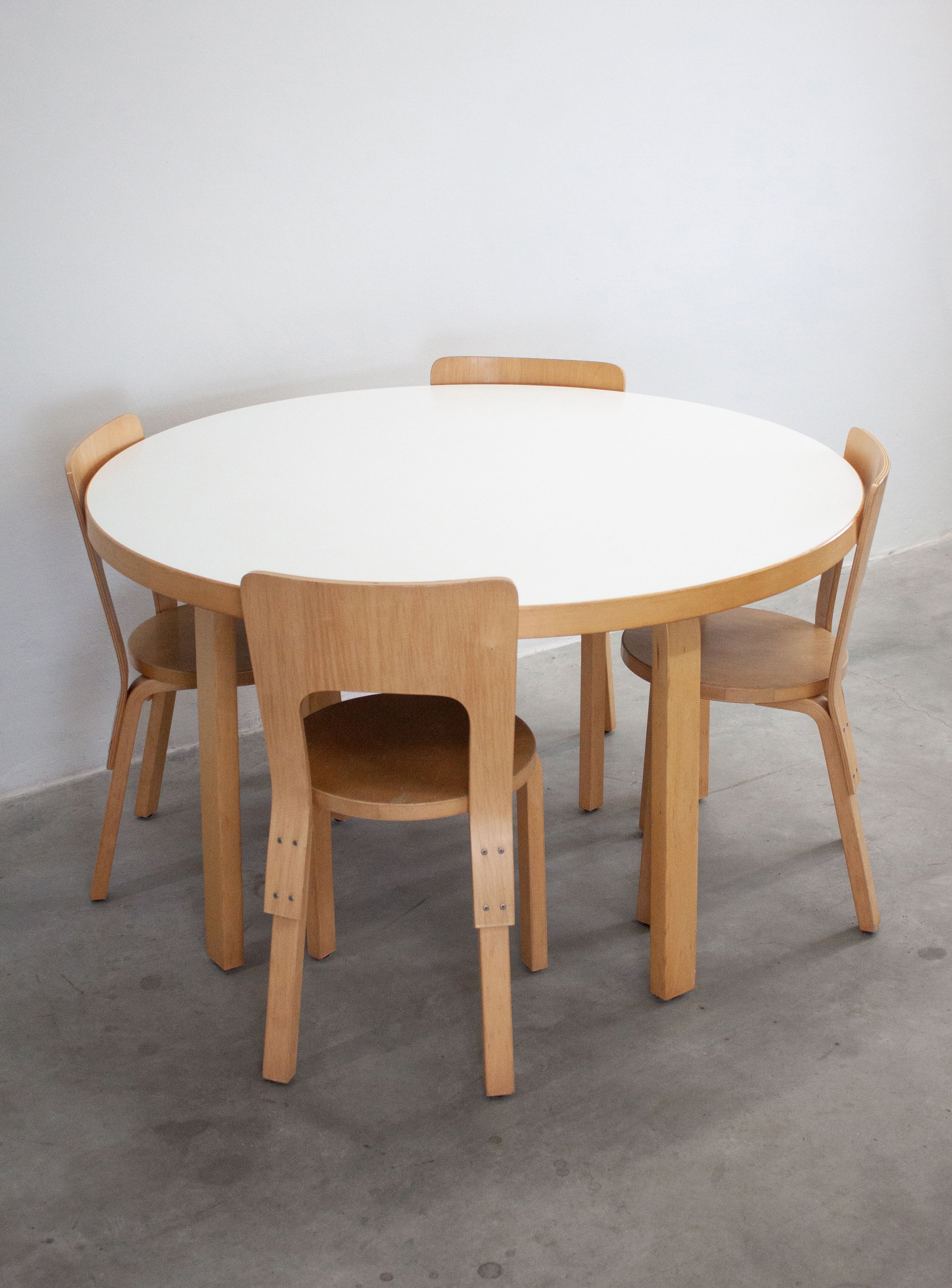 Artek Model 91 Dining Table by Alvar Aalto (White) - Image 17