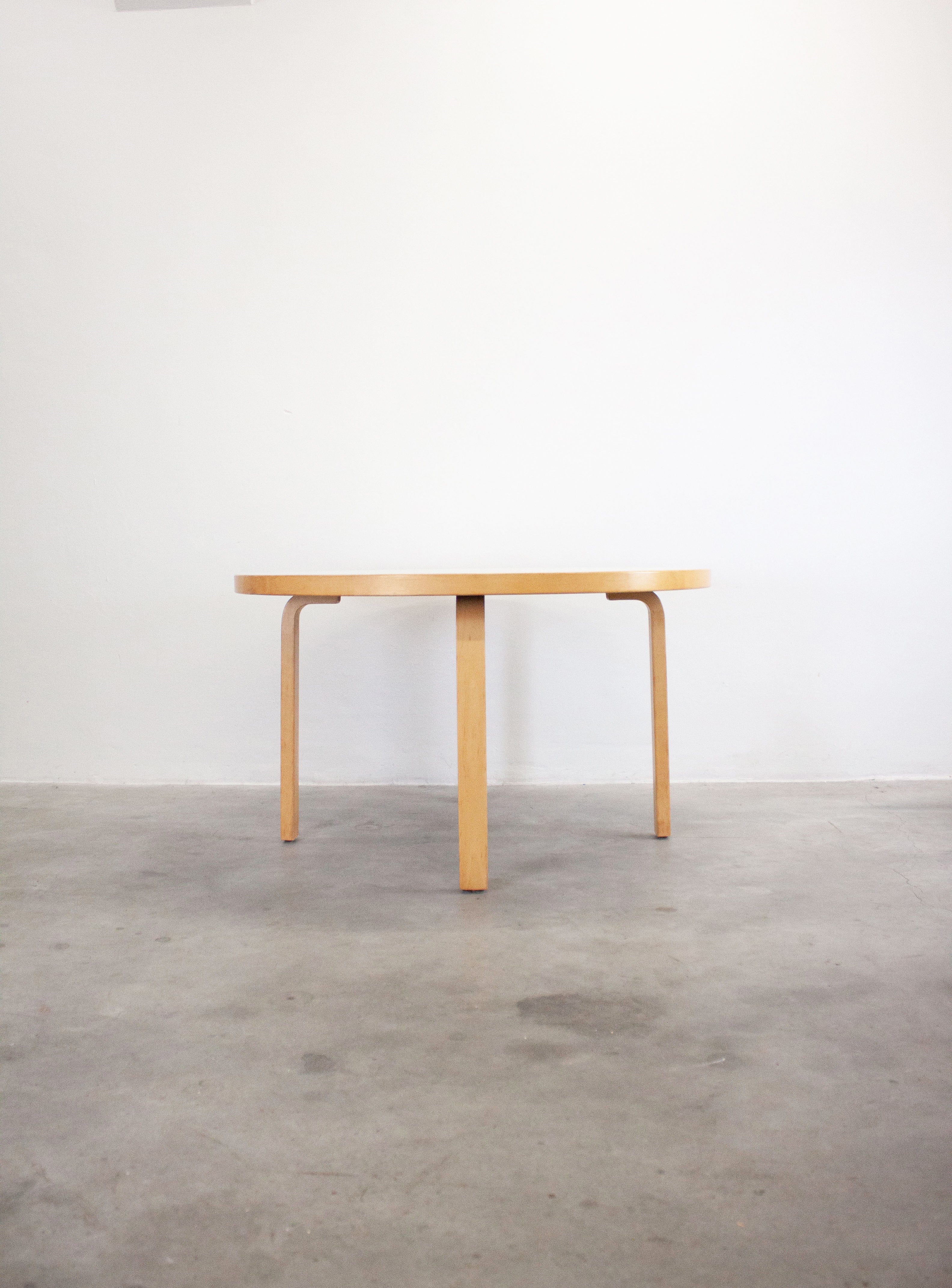 Artek Model 91 Dining Table by Alvar Aalto (White) - Image 8
