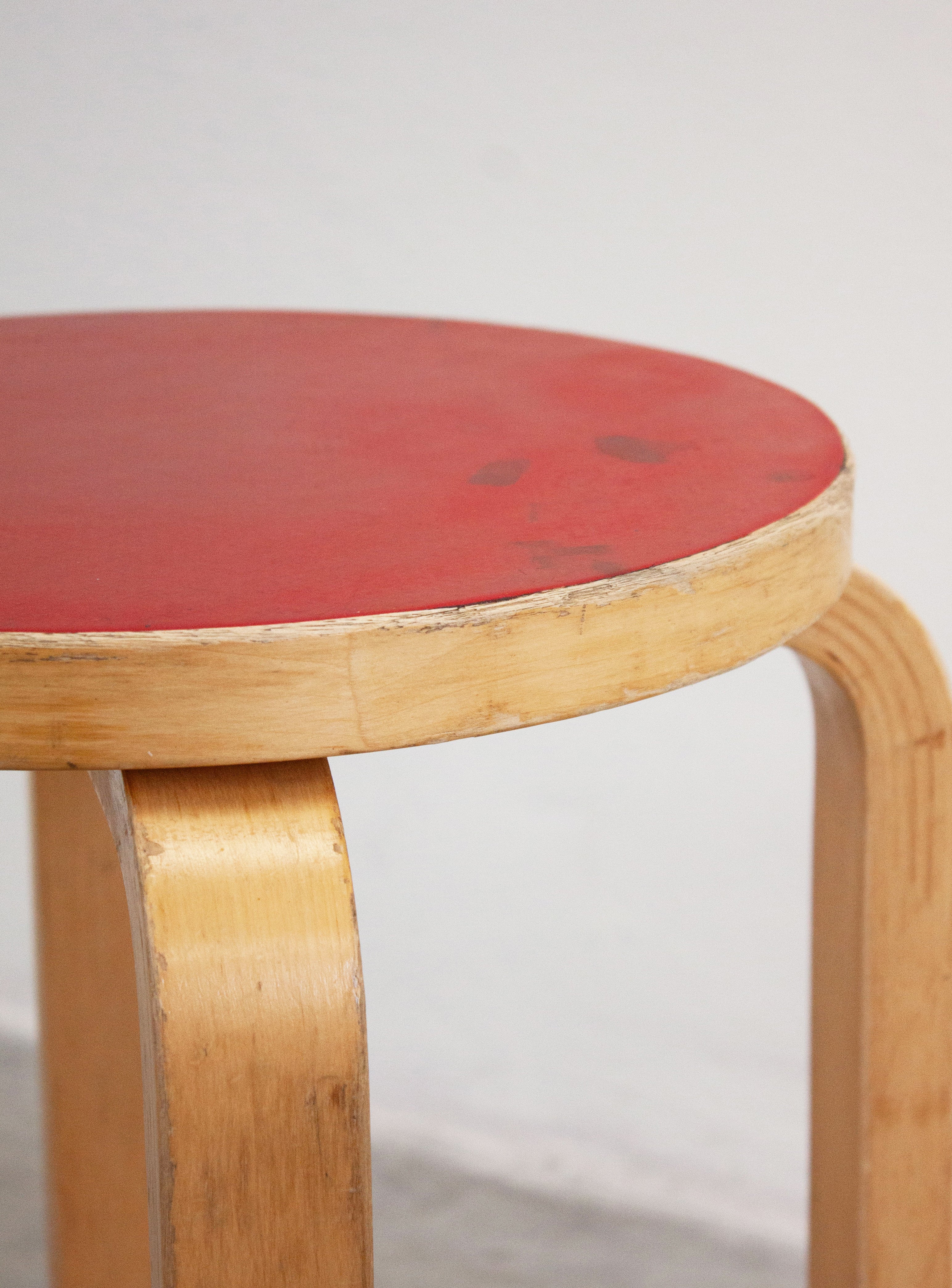 Artek Model E60 Stool by Alvar Aalto (Red) - Image 12