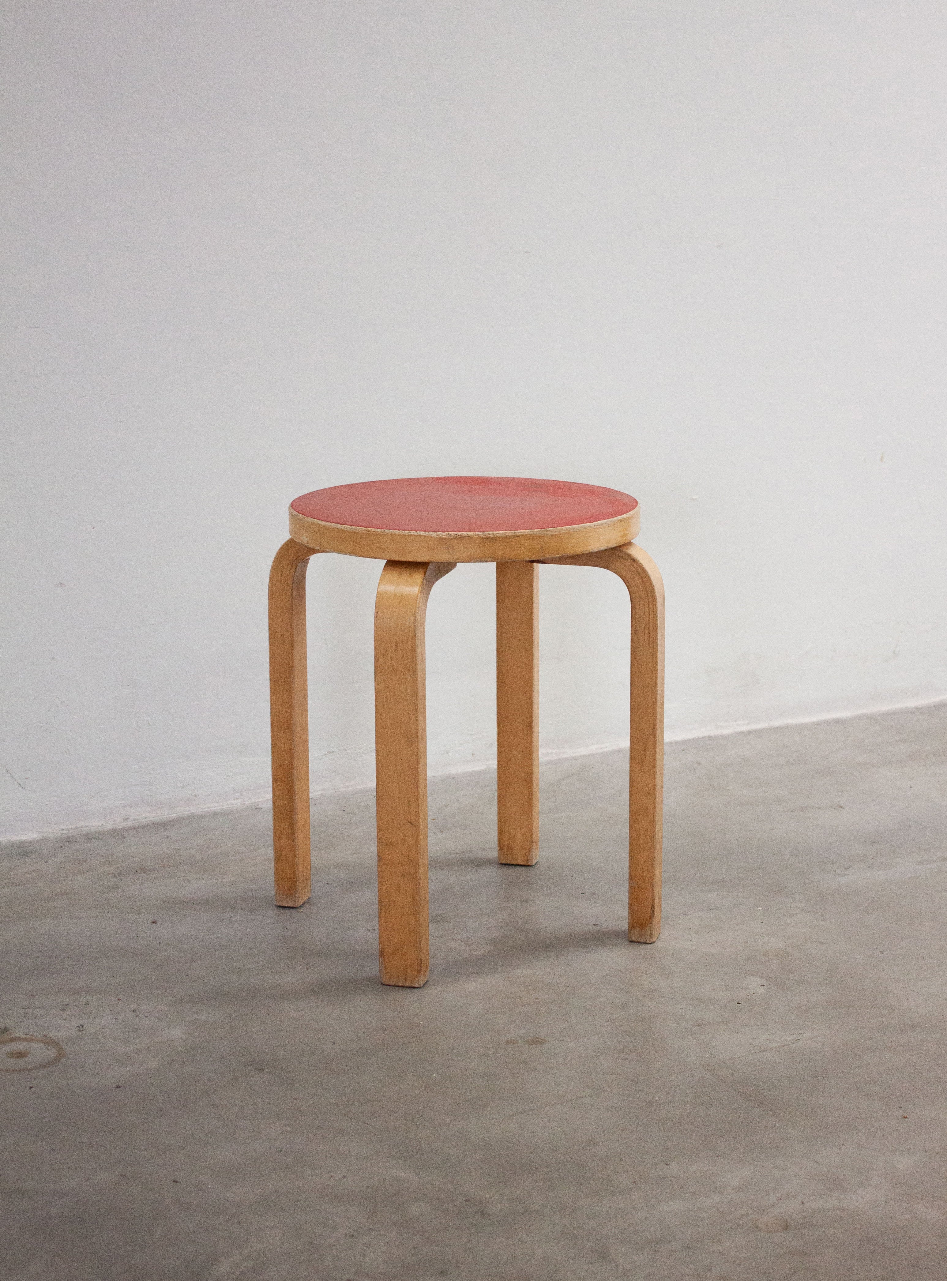 Artek Model E60 Stool by Alvar Aalto (Red) - Image 7