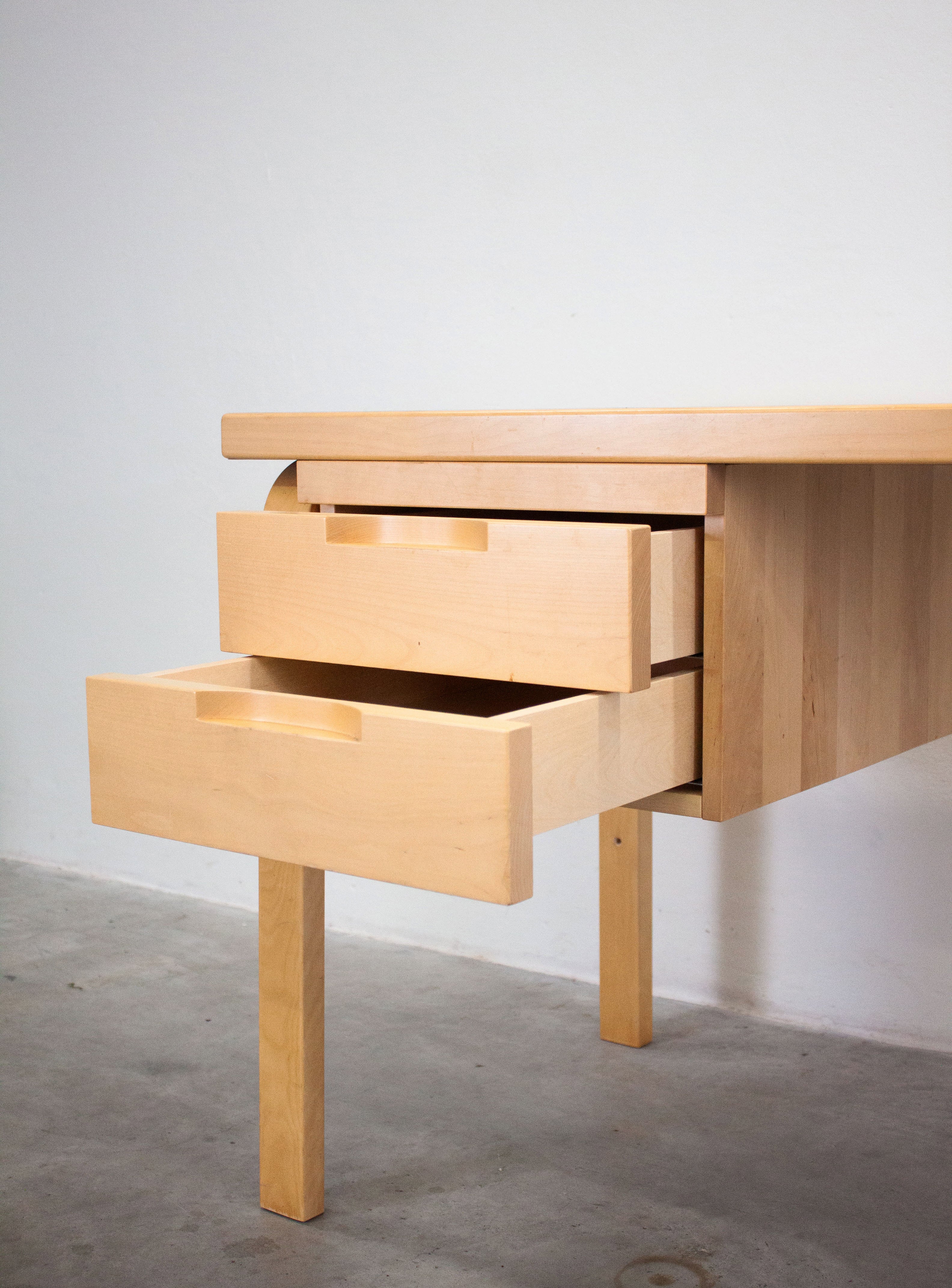Artek Writing Desk by Alvar Aalto (Blue) - Image 9