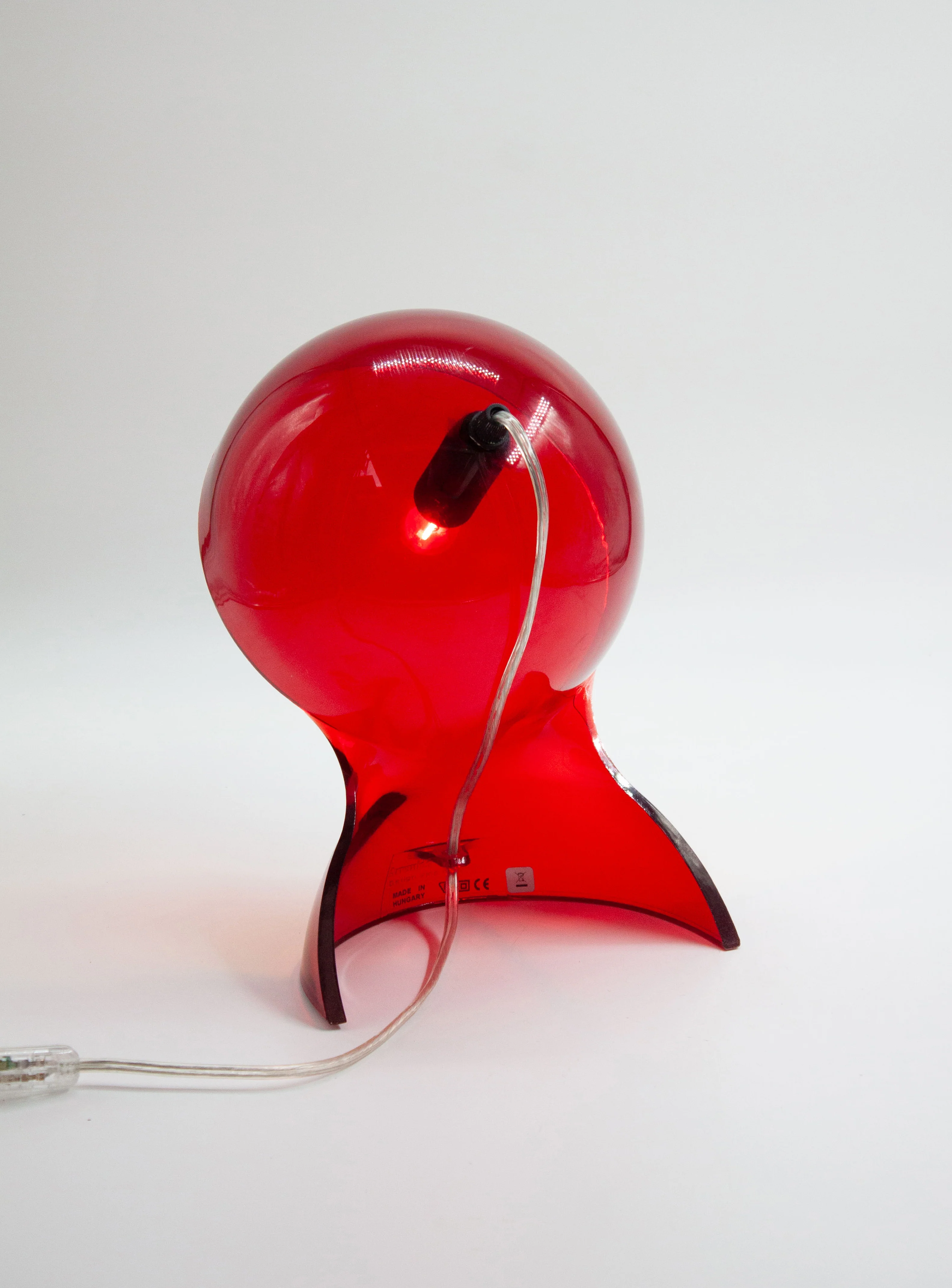 Artemide Dalù Desk Lamp by Vico Magistretti (Translucent Red) - Image 15