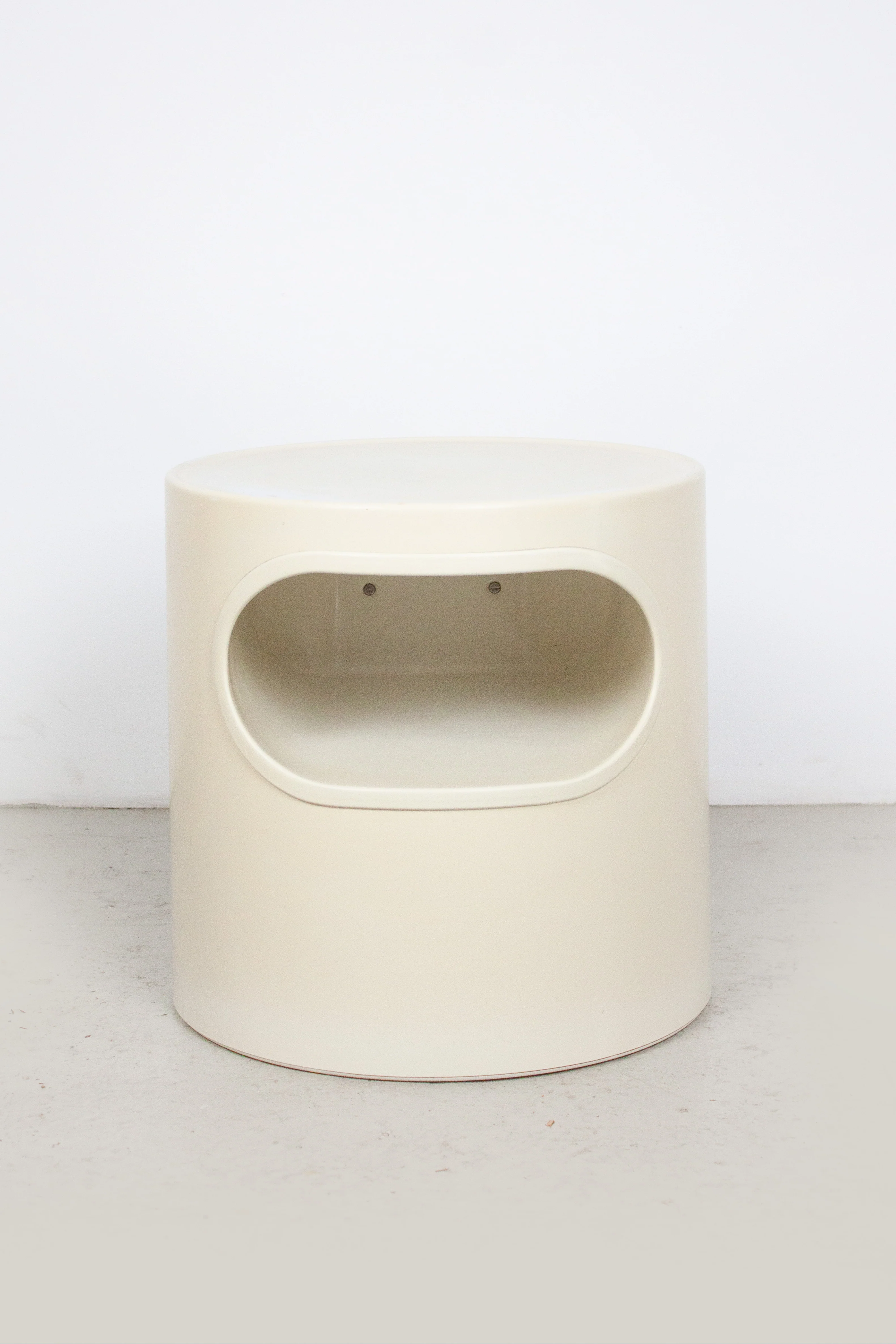 Artemide Giano-Giano-Vano by Emma Gismondi Schweinberger (White) - Image 2