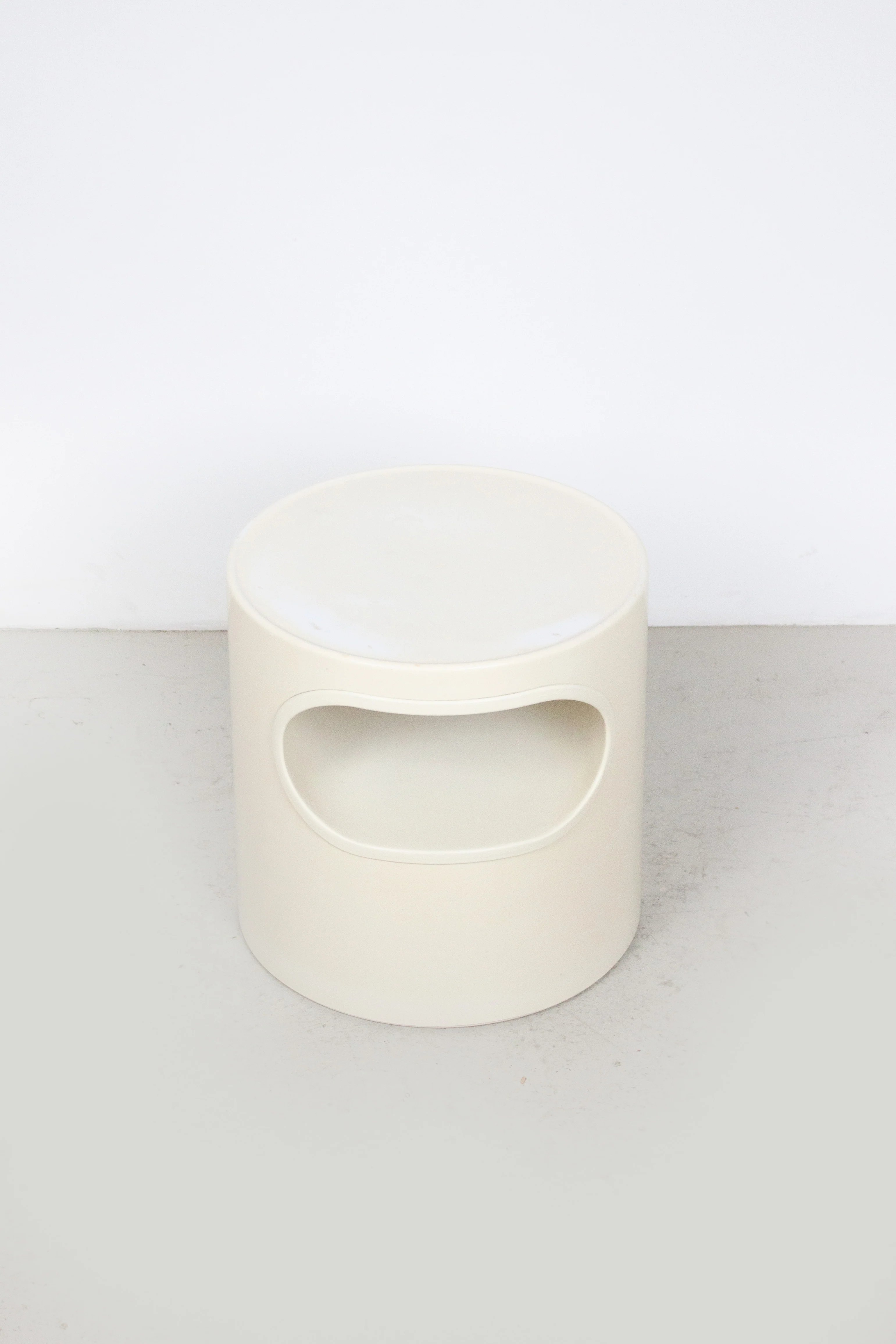 Artemide Giano-Giano-Vano by Emma Gismondi Schweinberger (White) - Image 3