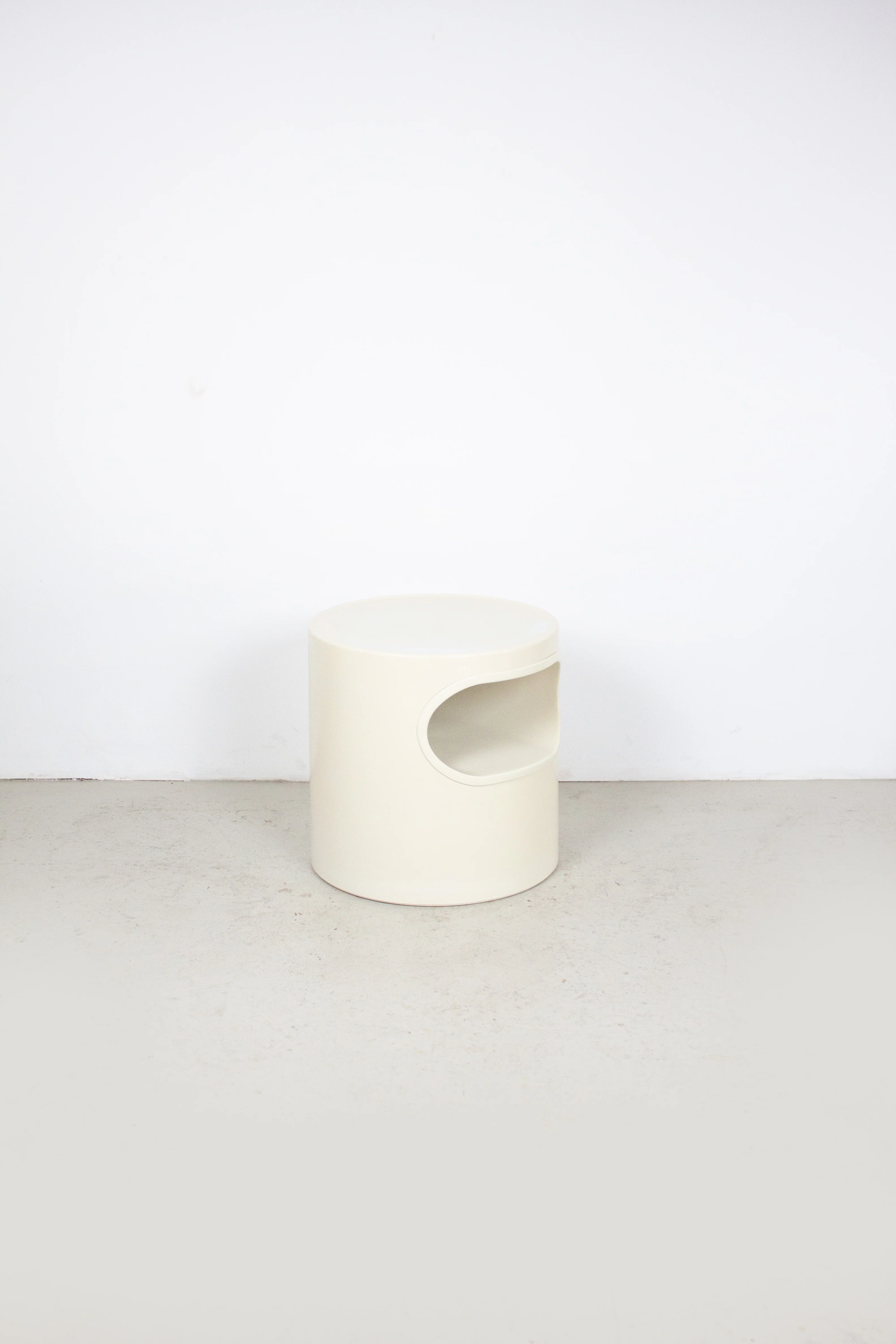 Artemide Giano-Giano-Vano by Emma Gismondi Schweinberger (White) - Image 5