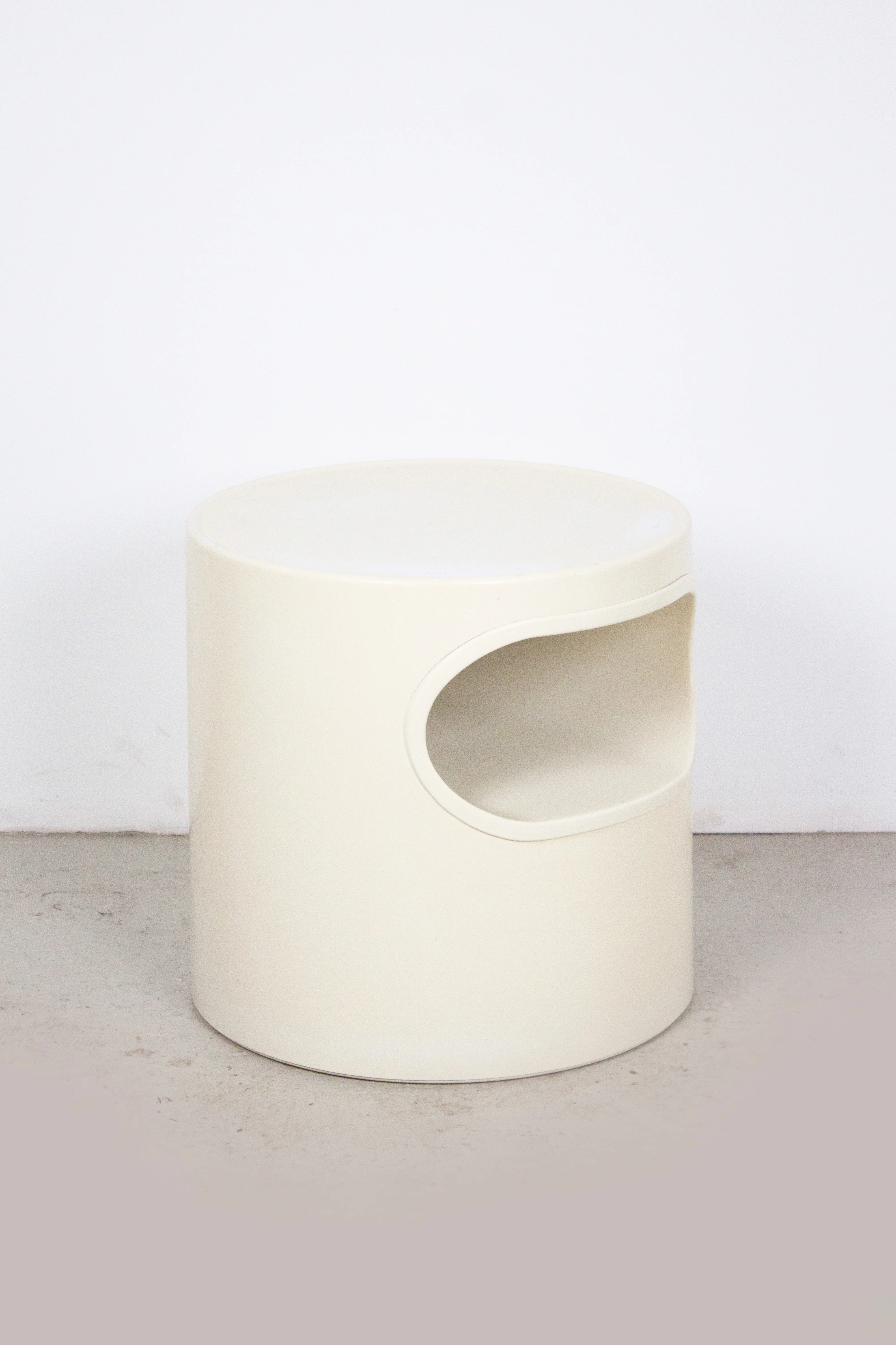 Artemide Giano-Giano-Vano by Emma Gismondi Schweinberger (White) - Image 6