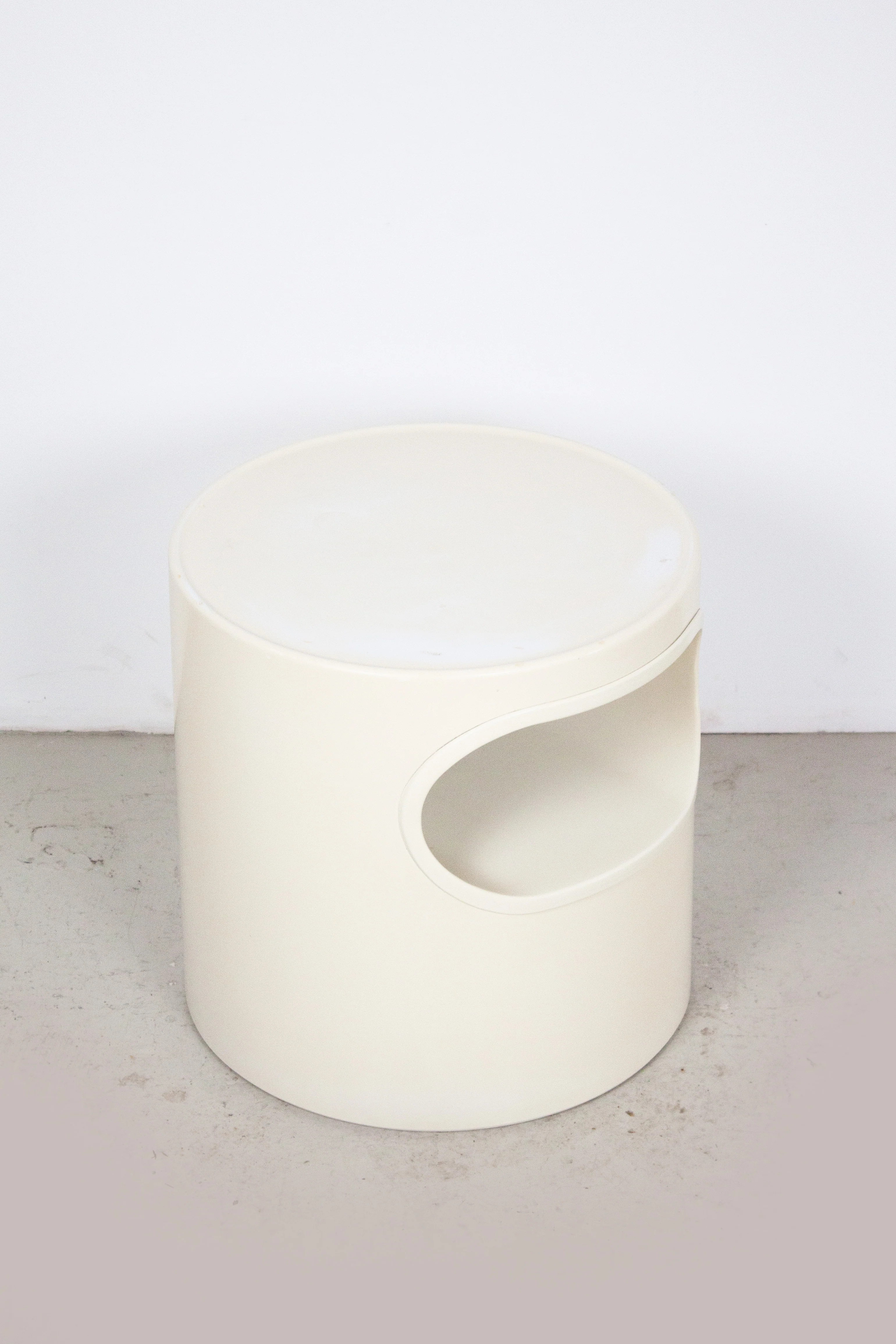 Artemide Giano-Giano-Vano by Emma Gismondi Schweinberger (White) - Image 7