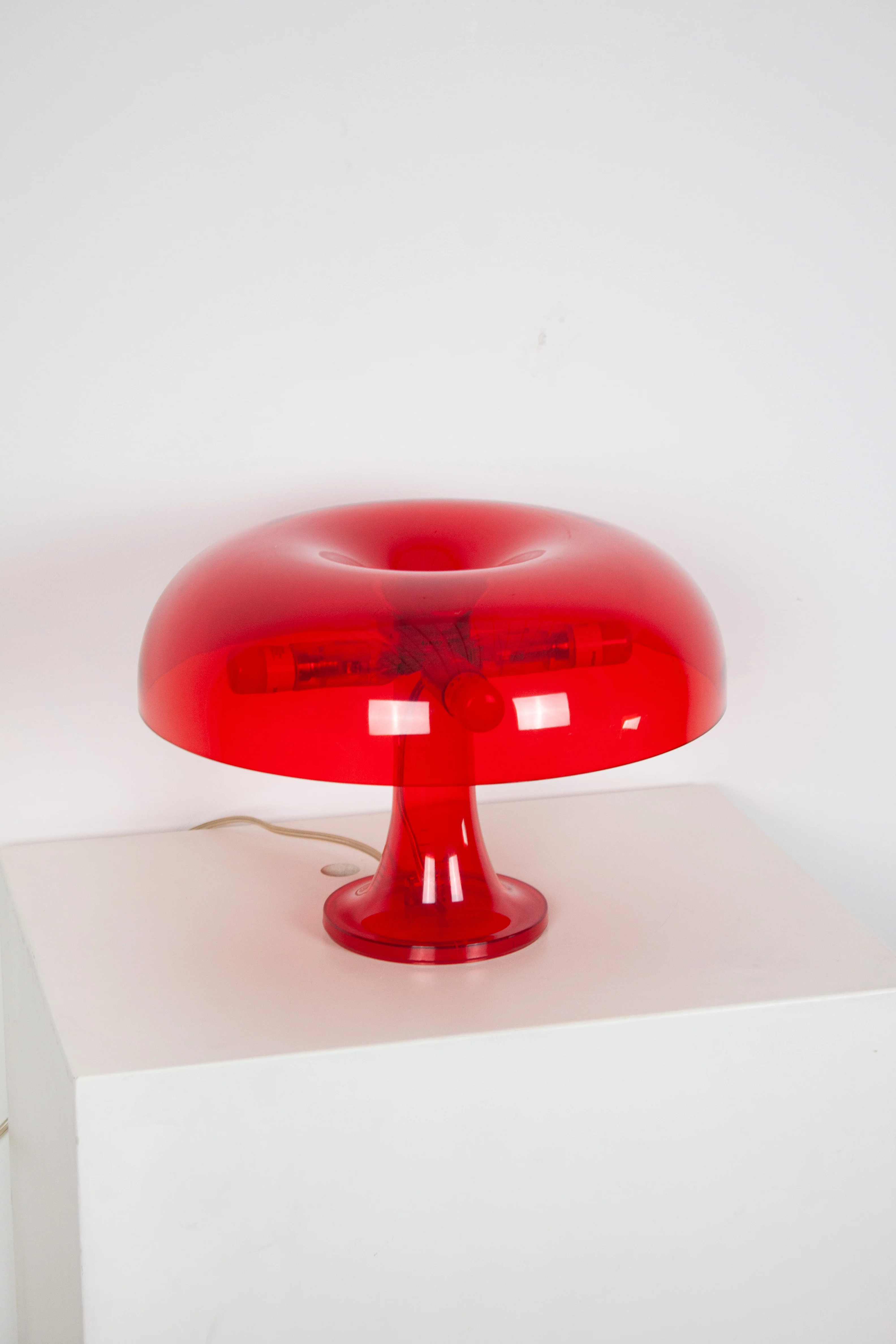 Artemide Nessino Table Lamp by Giancarlo Mattioli (Translucent Red) - Image 4