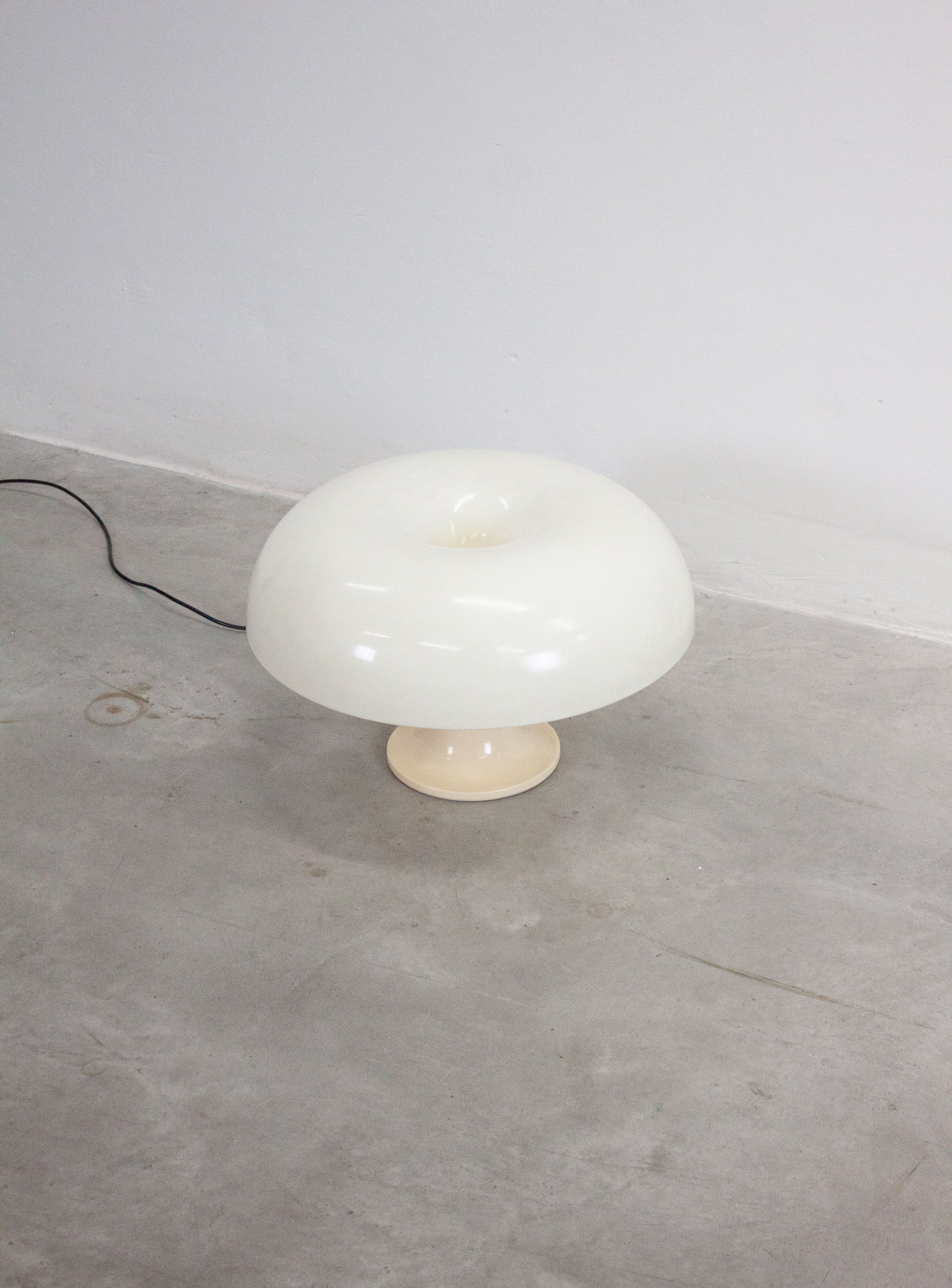 Artemide Nesso Lamp by Giancarlo Mattioli (Off White) - Image 18