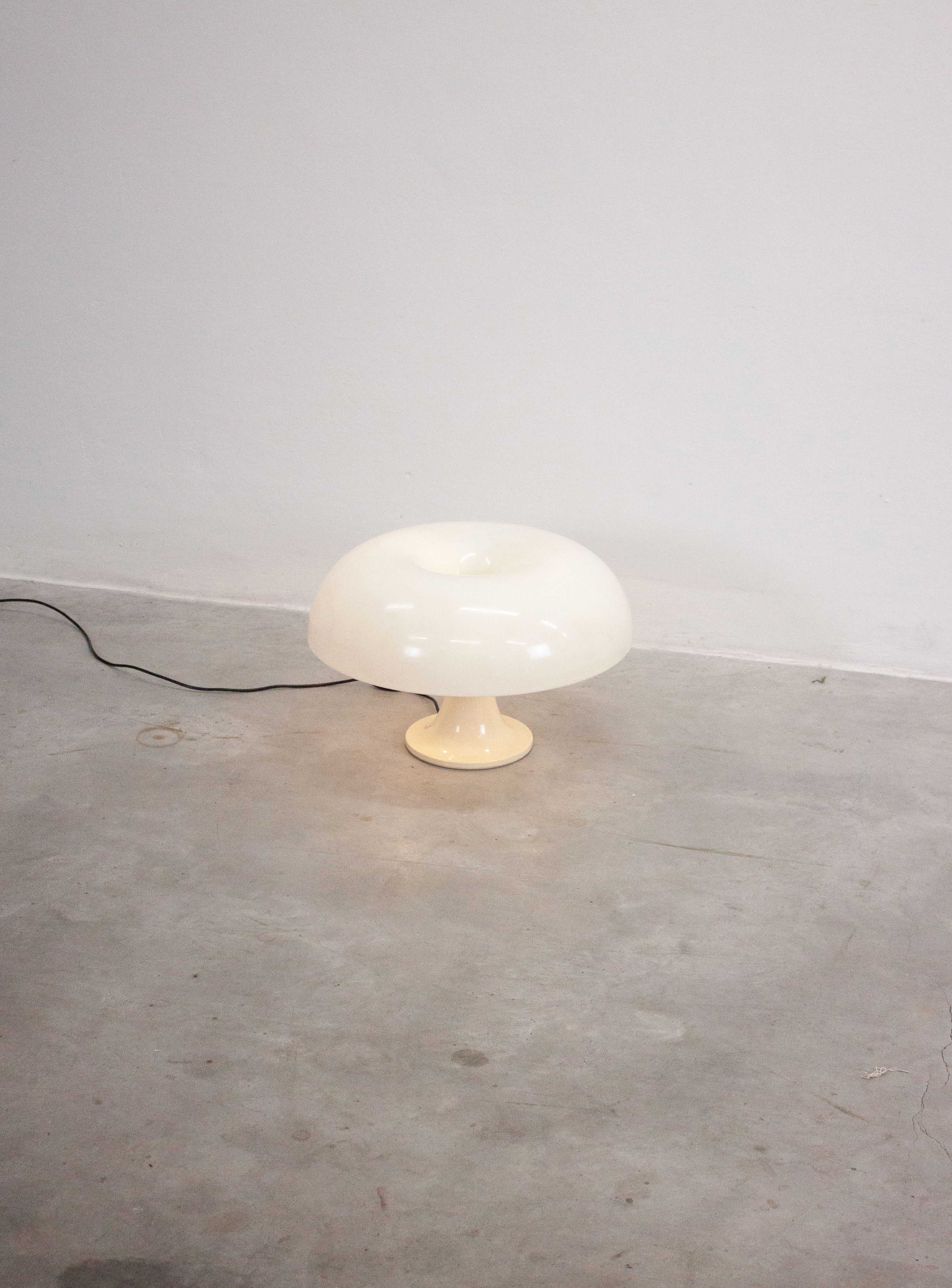 Artemide Nesso Lamp by Giancarlo Mattioli (Off White) - Image 19