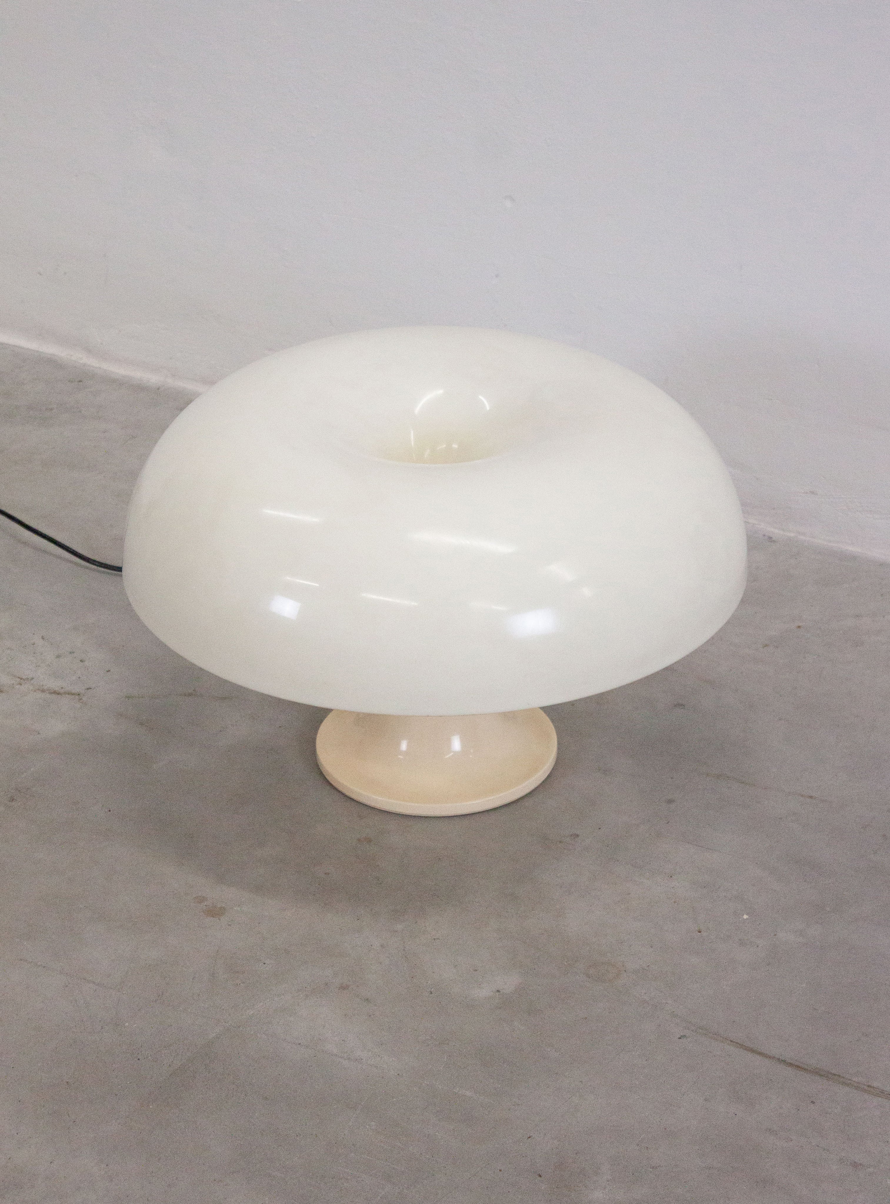 Artemide Nesso Lamp by Giancarlo Mattioli (Off White) - Image 9