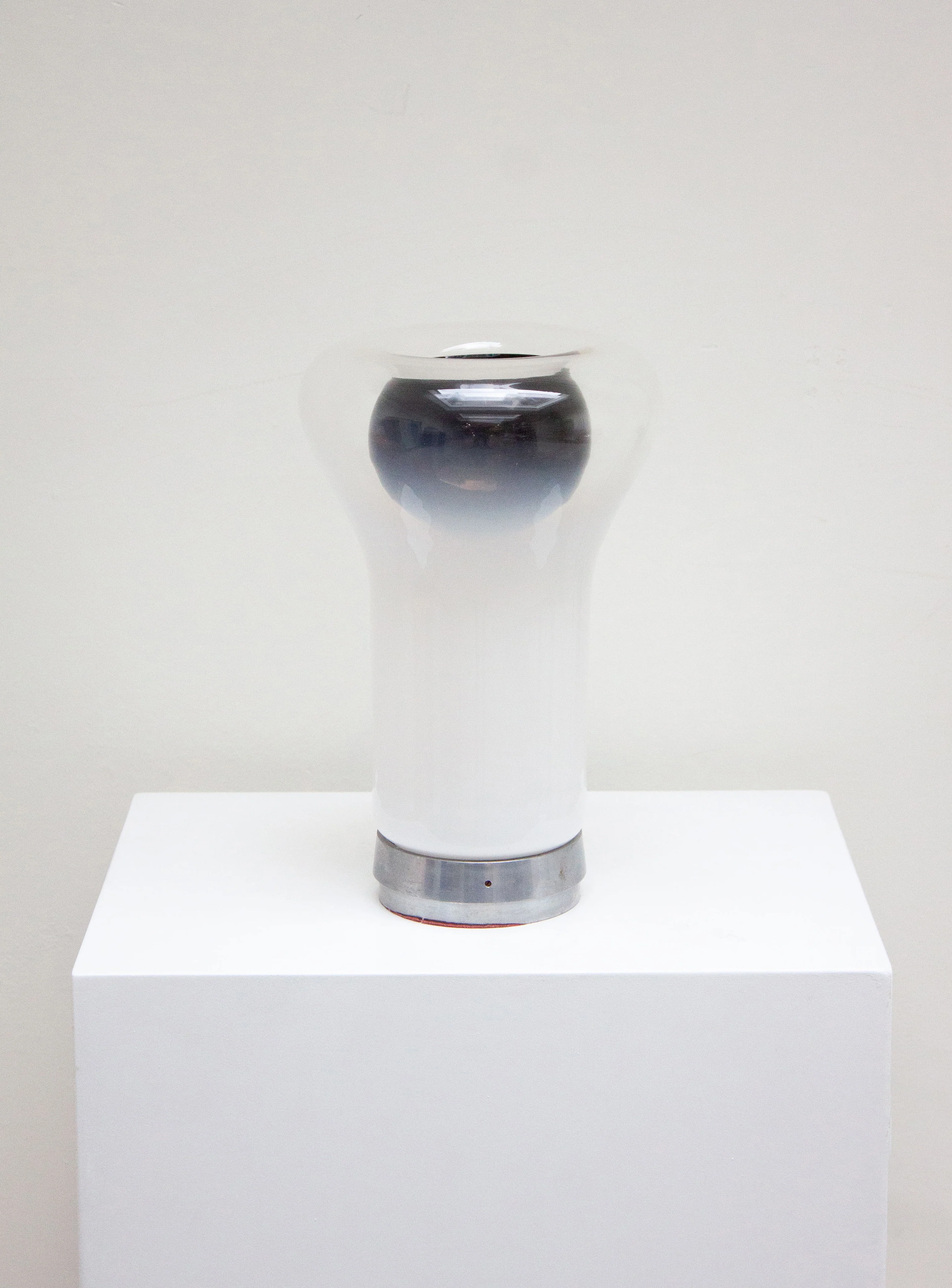 Artemide Saffo Desk Lamp by Angelo Mangiarotti - Image 4