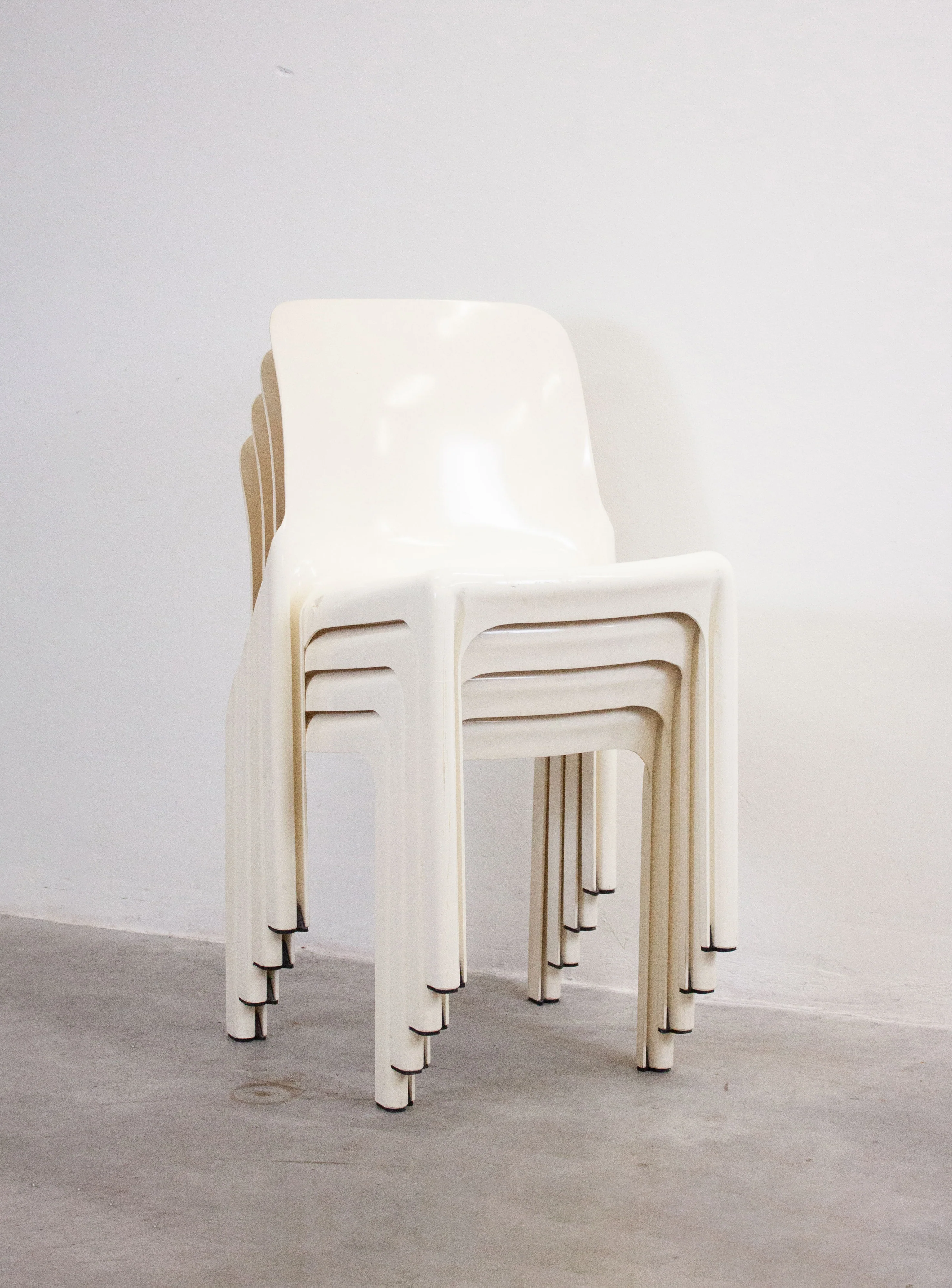 Artemide Selene Dining Chair by Vico Magistretti (White) - Image 4