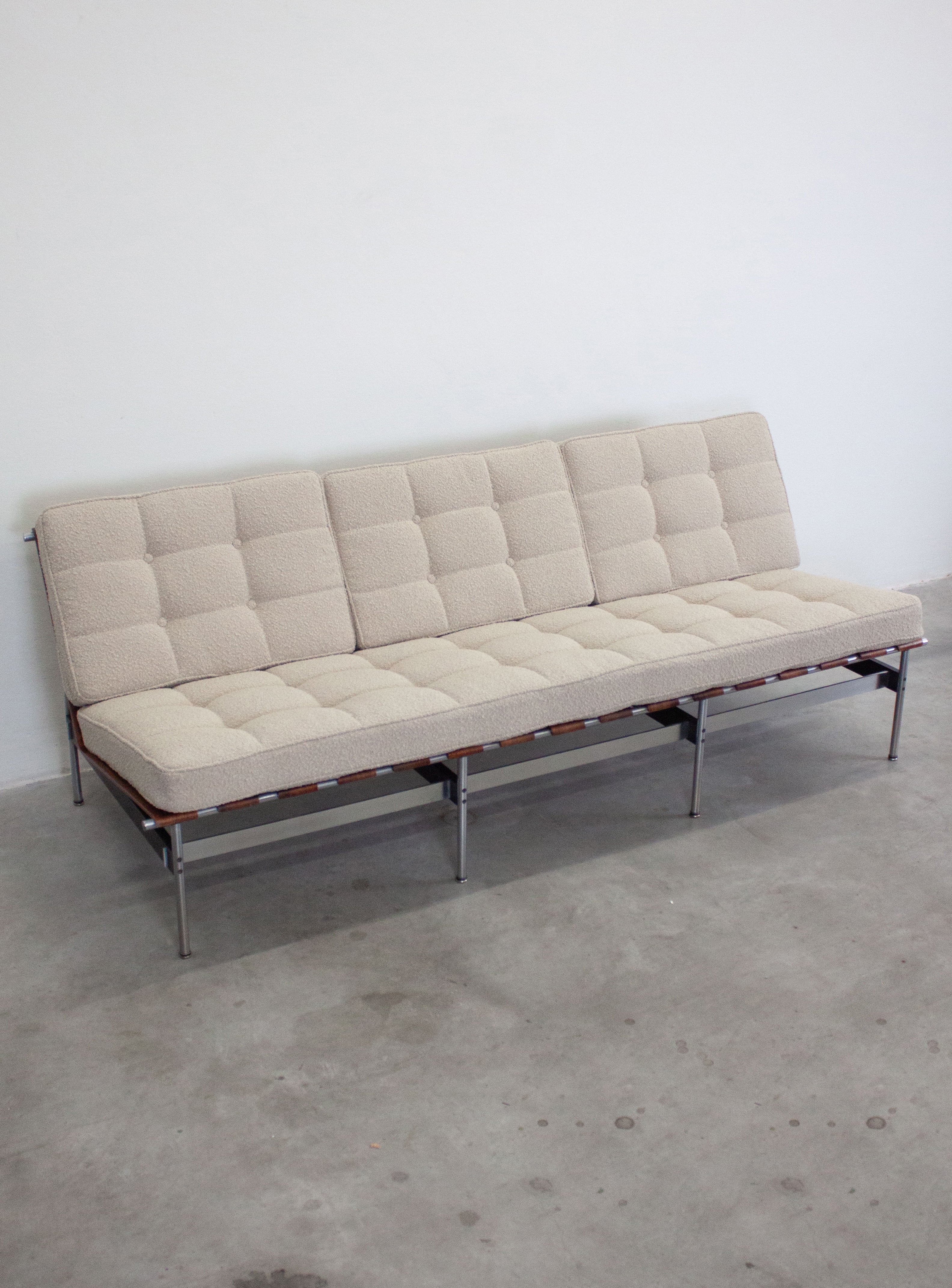 Artifort C416/3 Sofa by Kho Liang Ie (Bouclé) - Image 7